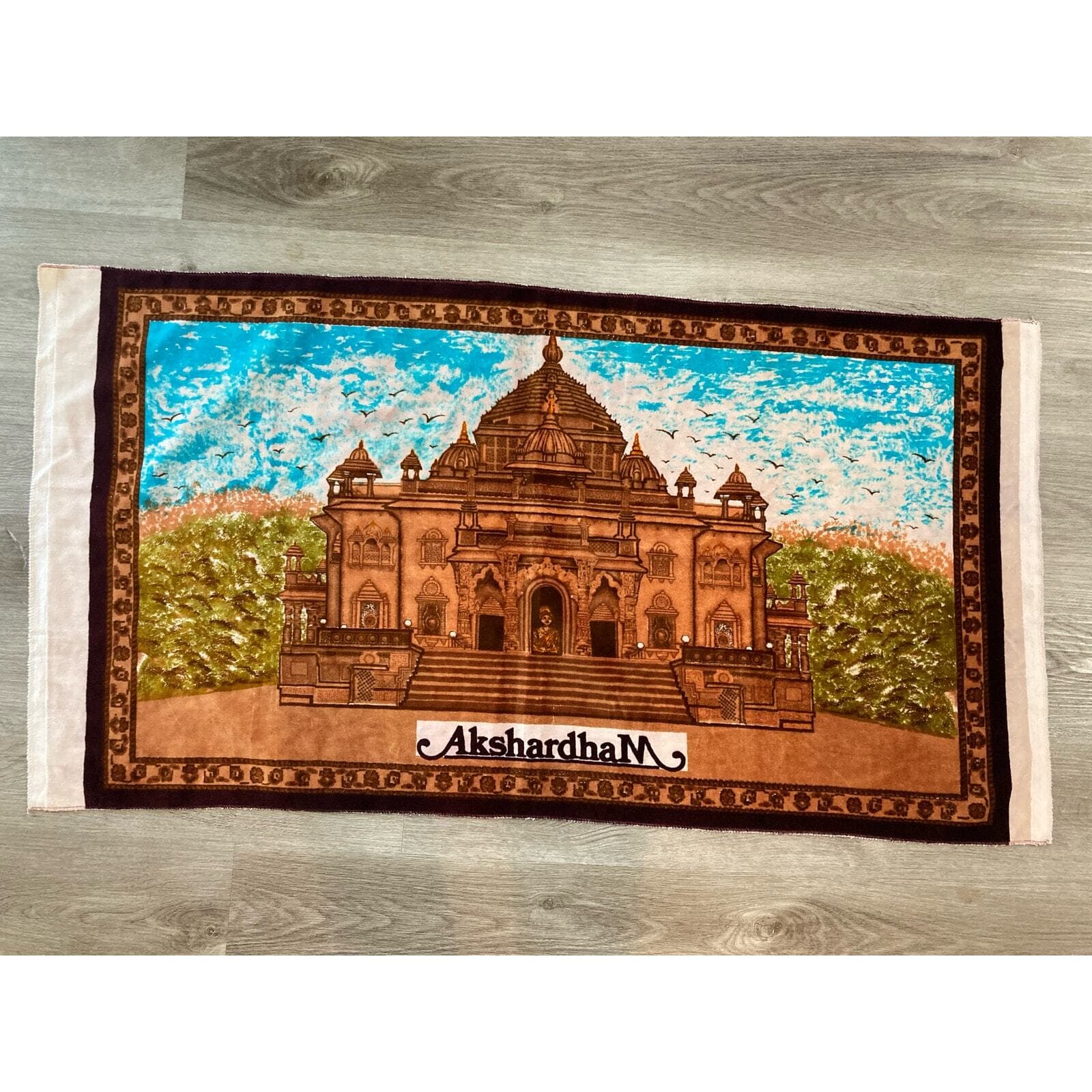Akshardham Temple Tapestry Wall Hanging India Hindu Decor Cloth Art - Thumbnail 3