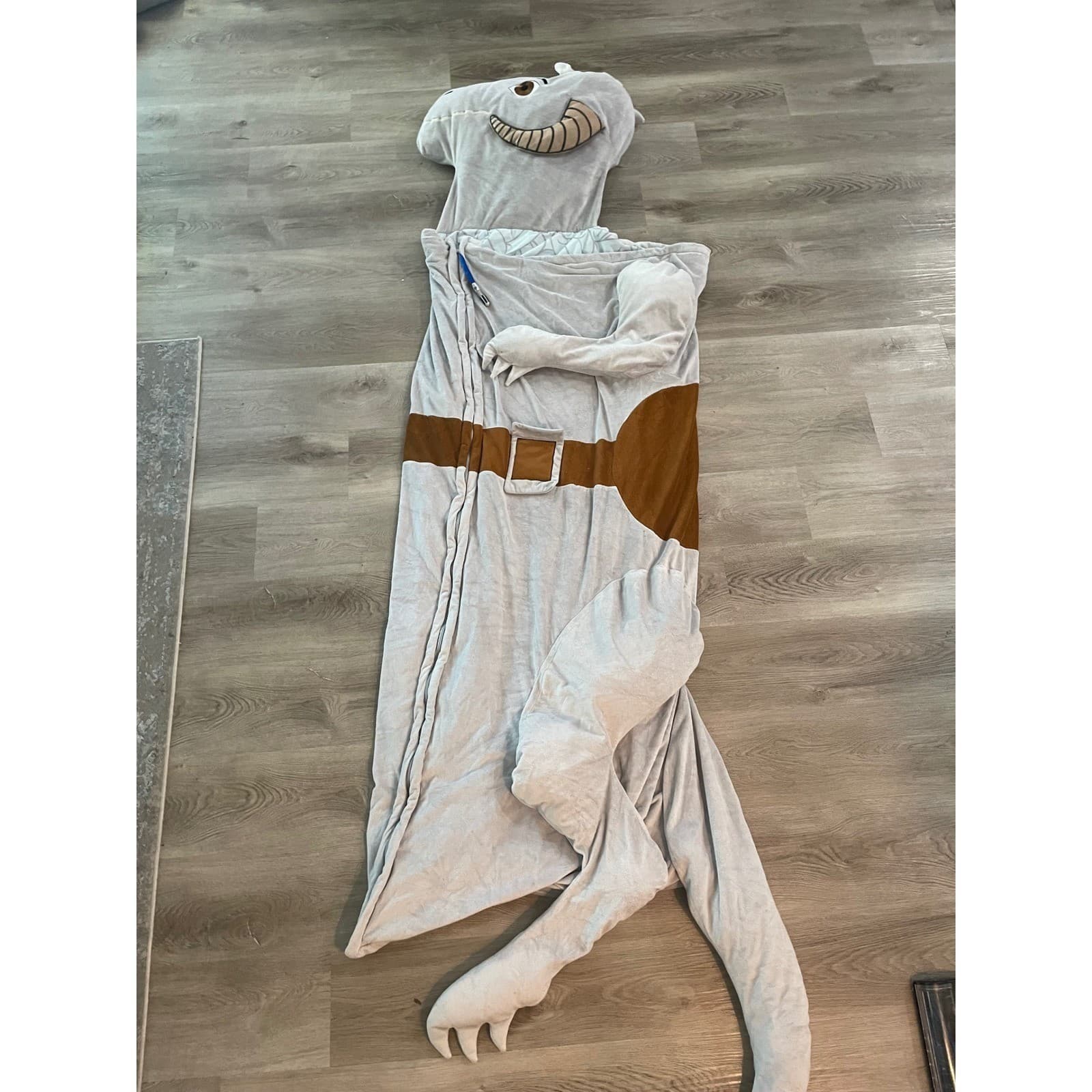 Star Wars Tauntaun Sleeping Bag Plush ThinkGeek Empire Strikes Back Hoth - Thumbnail 4