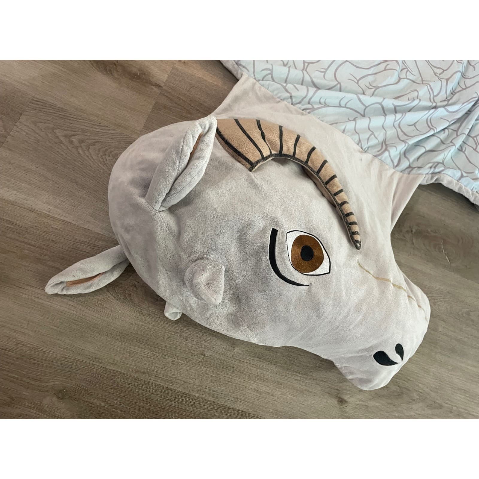 Star Wars Tauntaun Sleeping Bag Plush ThinkGeek Empire Strikes Back Hoth - Thumbnail 8