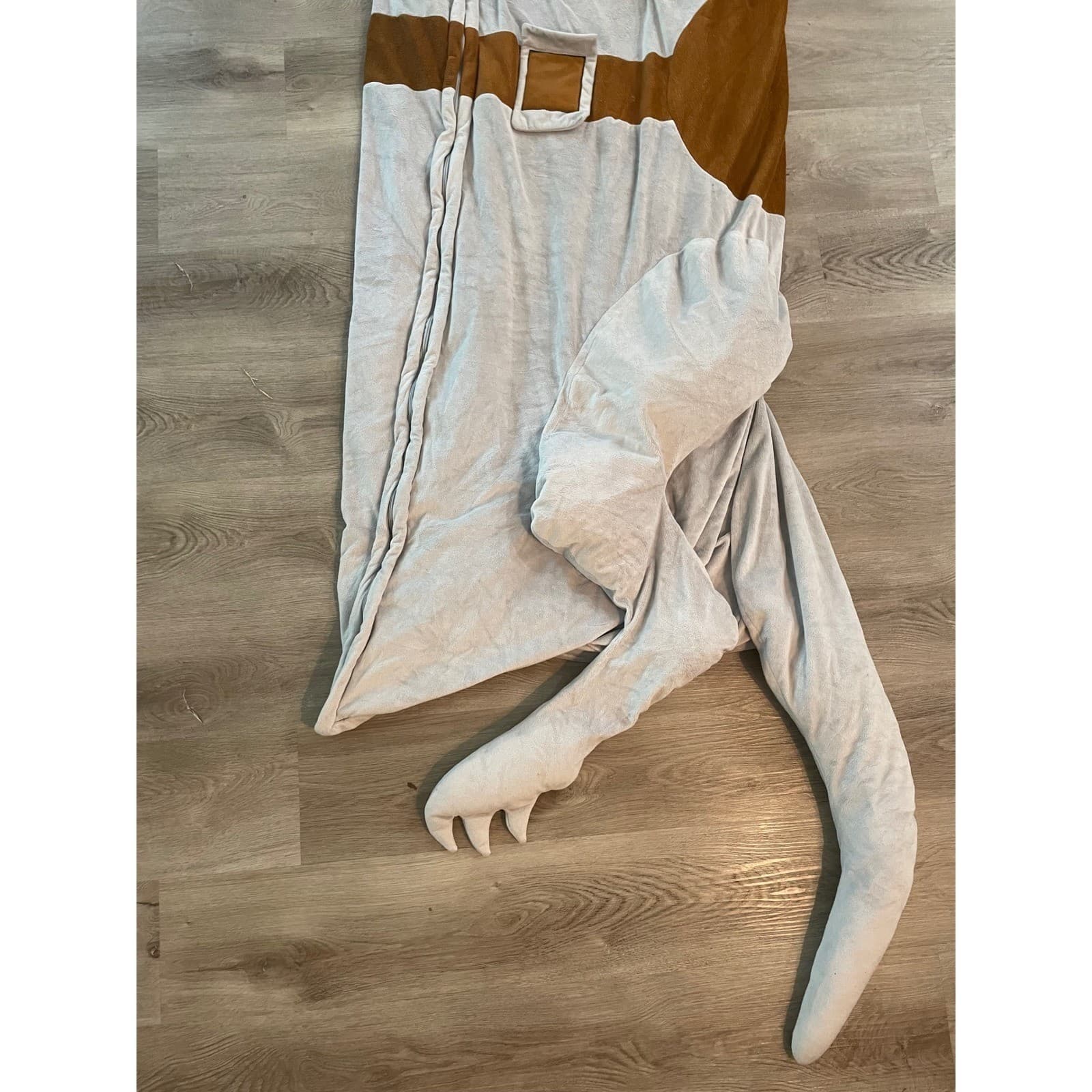 Star Wars Tauntaun Sleeping Bag Plush ThinkGeek Empire Strikes Back Hoth - Thumbnail 6