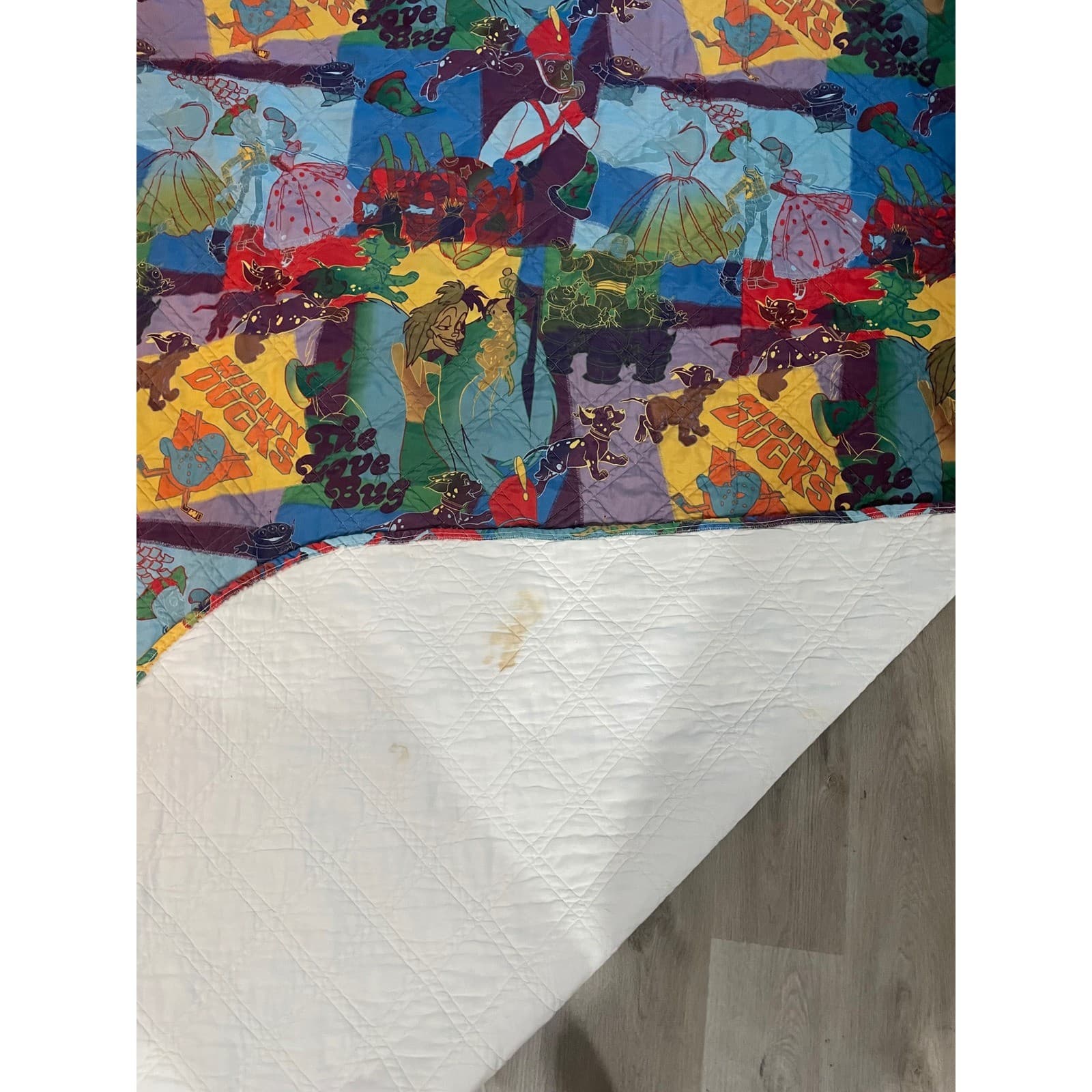 Disney All-Star Movies Resort Comforter 113x101 Prop Vintage Room Blanket - Thumbnail 12