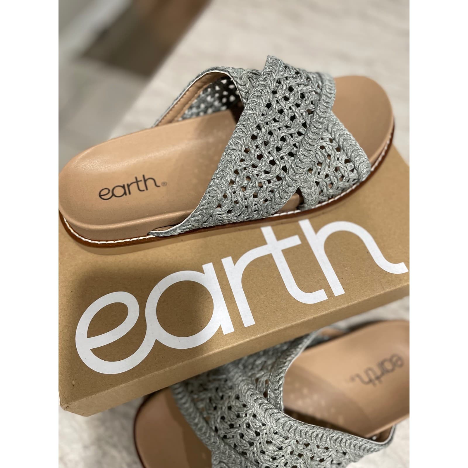 Earth Womens 7.5 Silver Metallic Woven Slide Sandals Comfort Casual New - Thumbnail 3