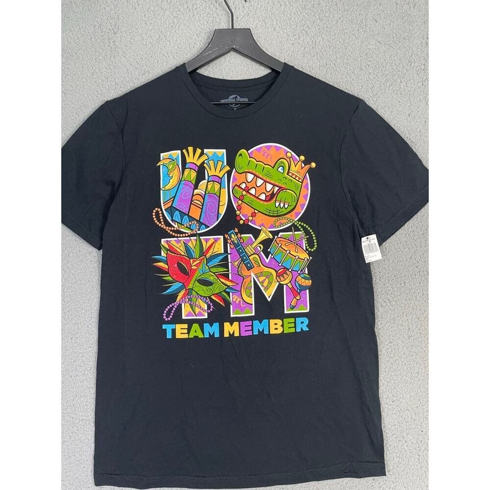 Universal Studios Team Member T-Shirt M Black Cartoon Icons Graphic 2023 - Thumbnail 3