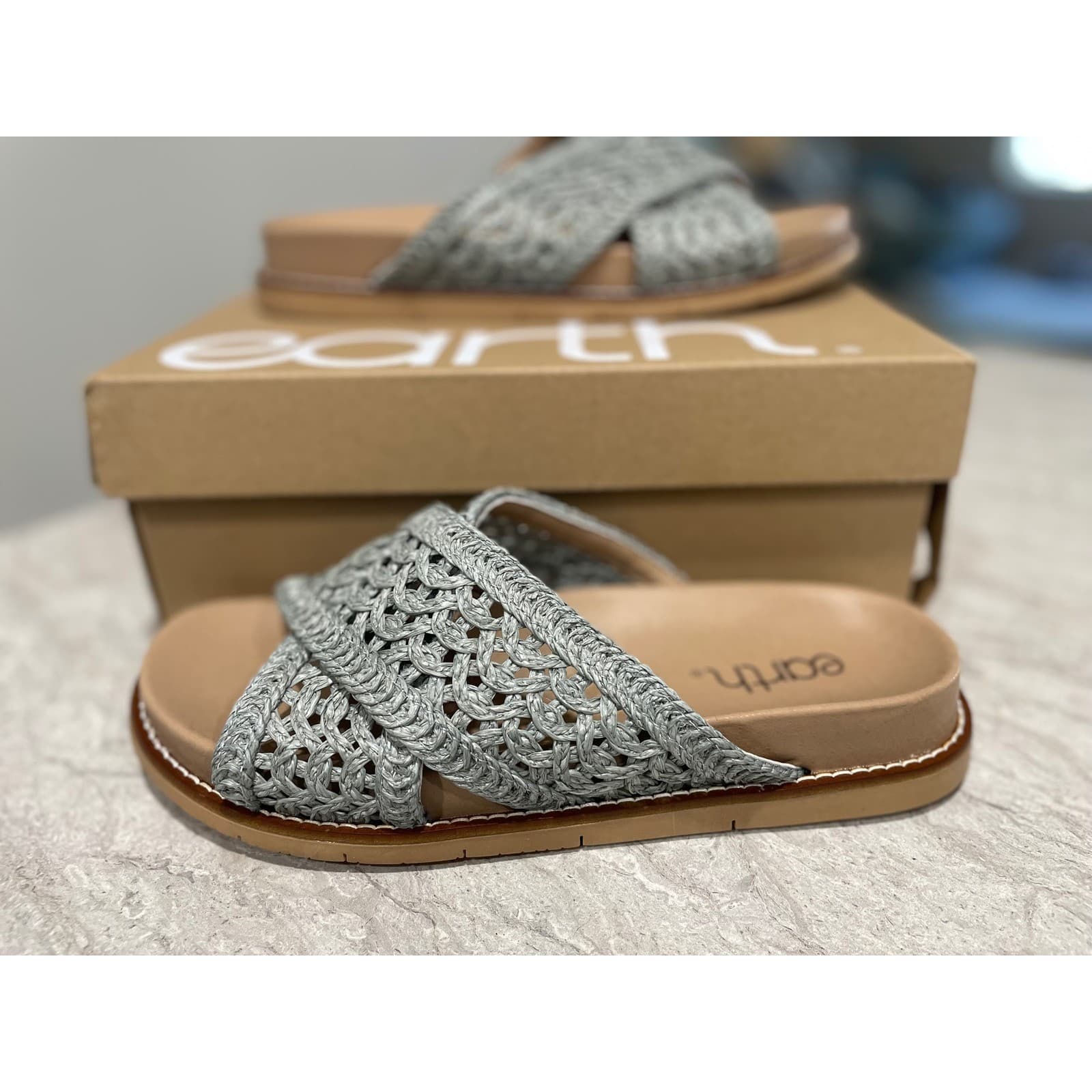 Earth Womens 7.5 Silver Metallic Woven Slide Sandals Comfort Casual New - Thumbnail 7