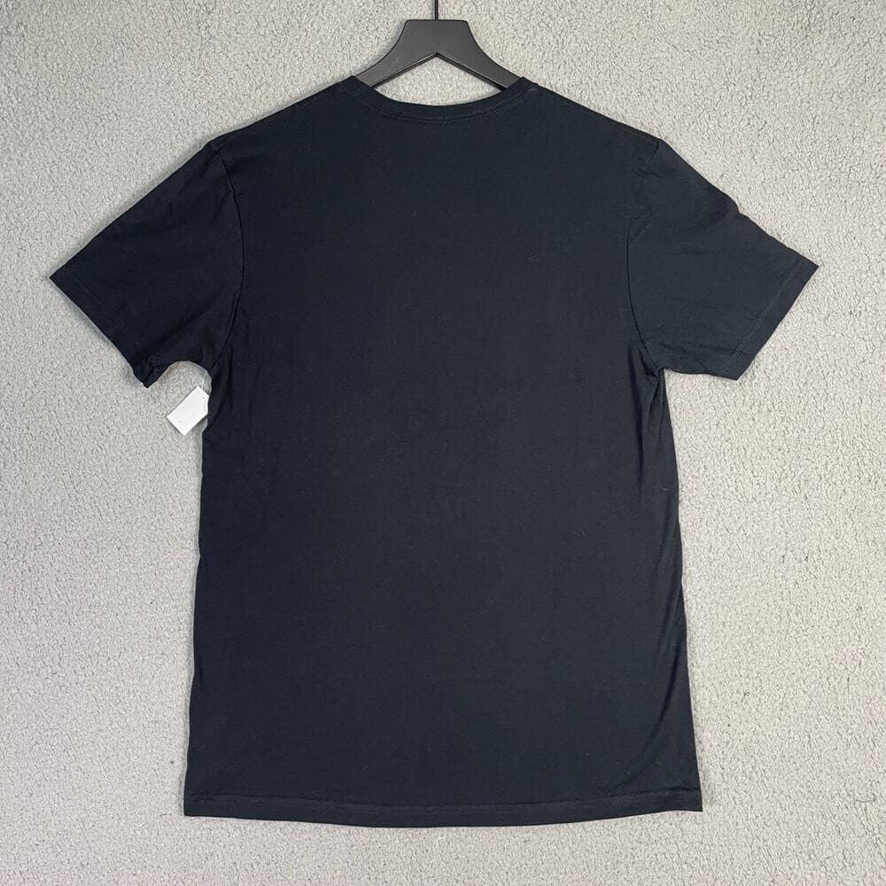 Universal Studios Team Member T-Shirt M Black Cartoon Icons Graphic 2023 - Thumbnail 7