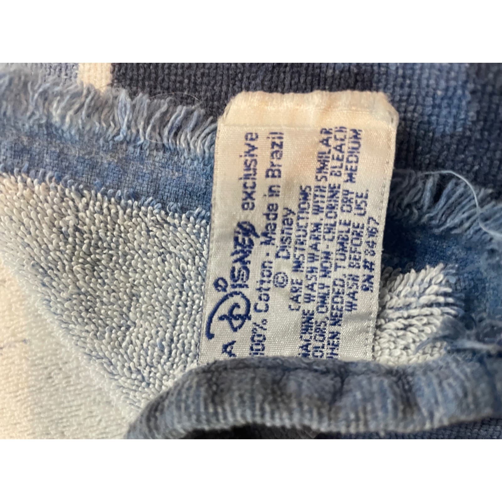 Walt Disney World 2002 Ears To You Mickey Pluto Donald Goofy Towel Vintage - Thumbnail 2