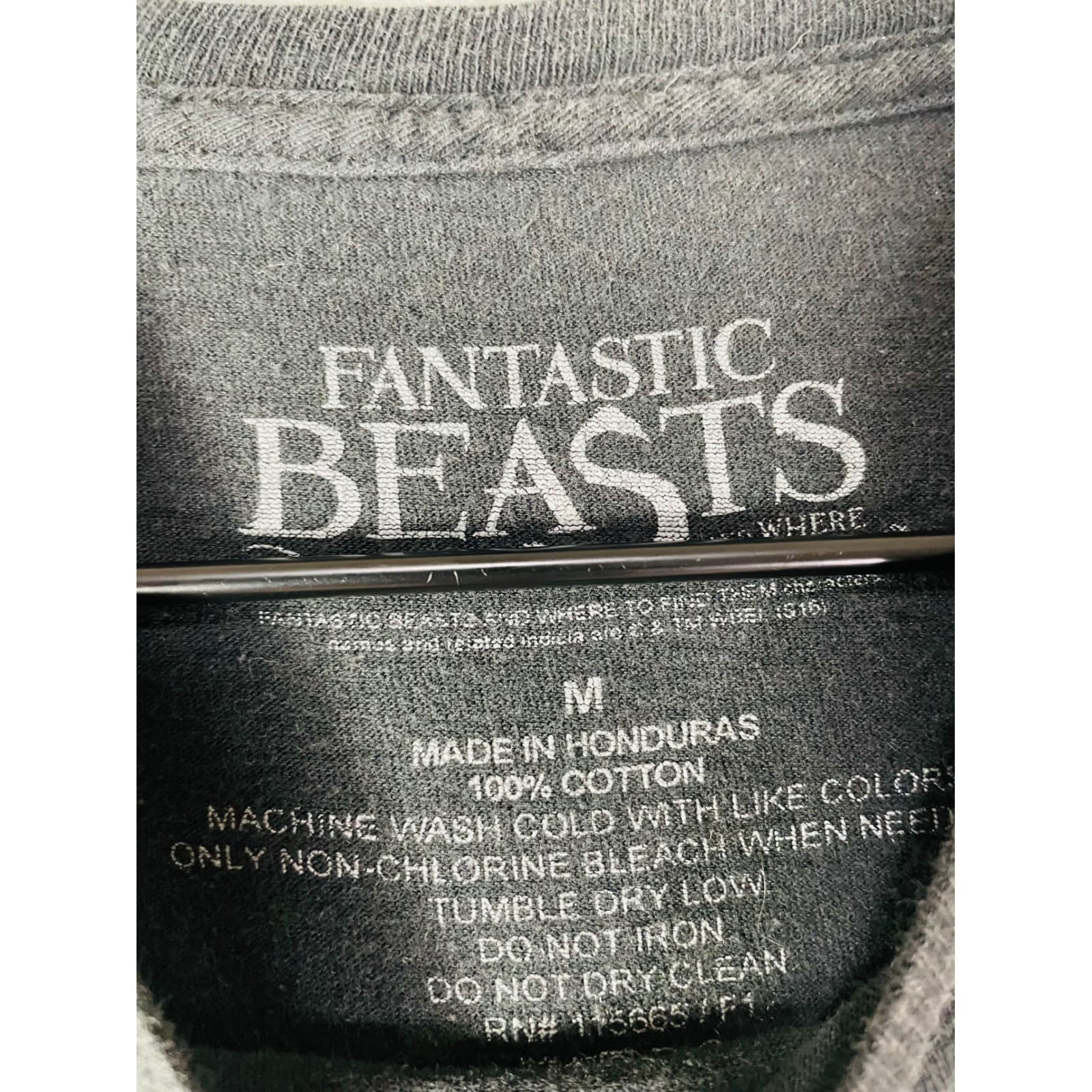 Fantastic Beasts Magical Welcome To New York Graphic Tee Black Cotton Shirt M - Thumbnail 3