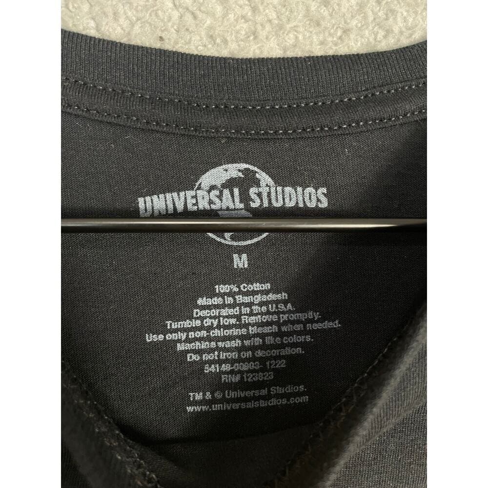 Universal Studios Team Member T-Shirt M Black Cartoon Icons Graphic 2023 - Thumbnail 6