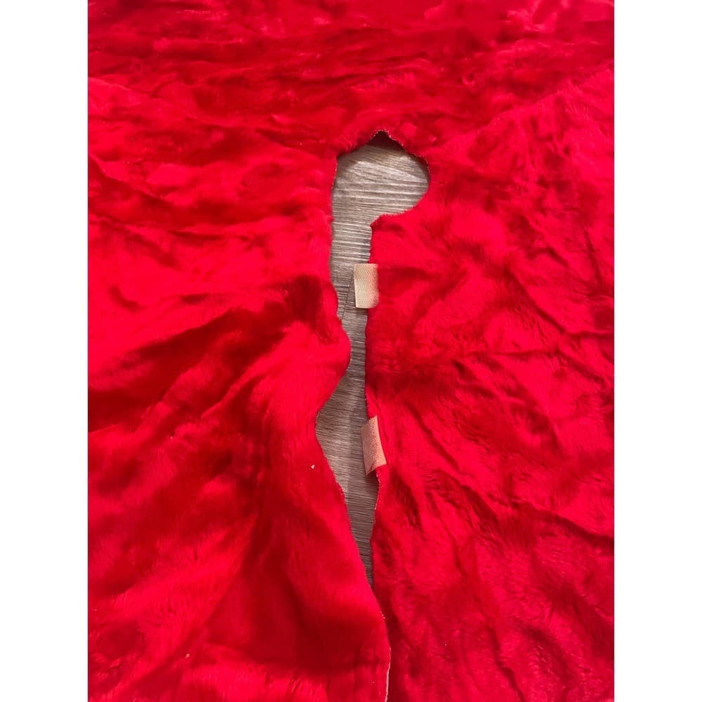 Vintage Christmas Tree Skirt 44 Red White Faux Fur Santa Plush Xmas Decor - Thumbnail 9