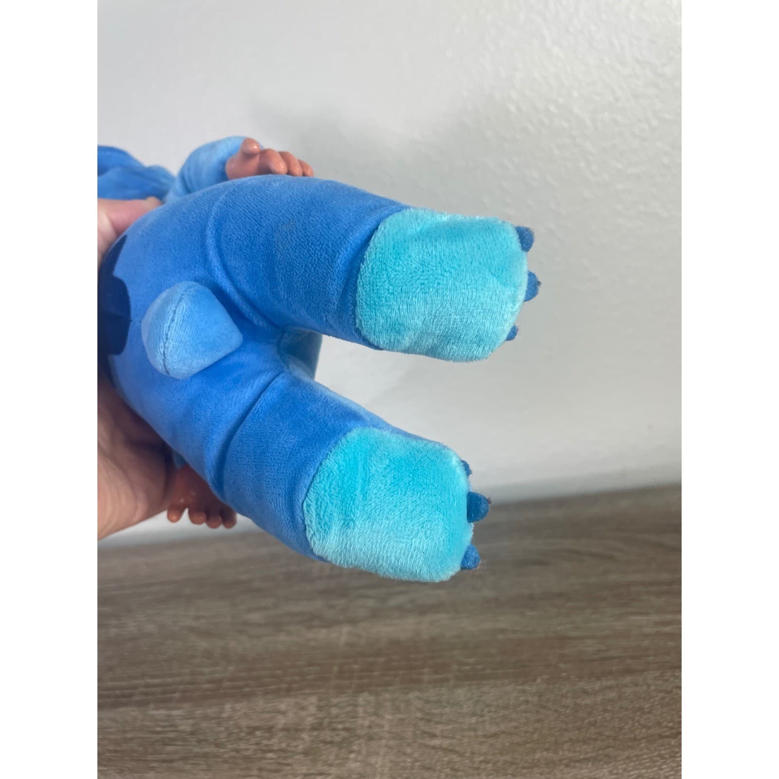 IMC Toys Cry Babies Tiny Cuddles Disney Stitch 9" Plush Doll Real Tears 917941 - Thumbnail 10
