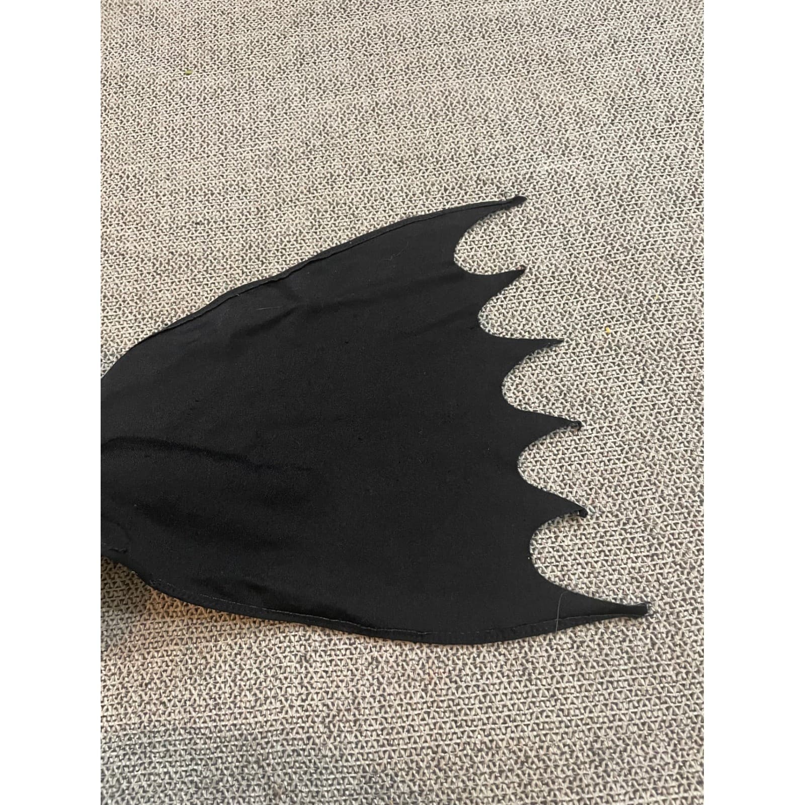 Vintage 1996 Batman Doll 12 Inch DC Comics Gray Suit Black Cape Action Figure - Thumbnail 12