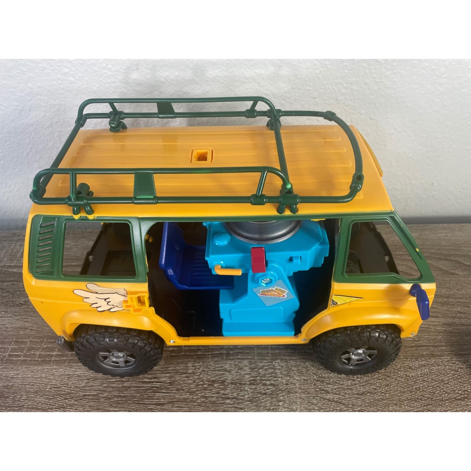 TMNT Mutant Mayhem Pizza Fire Van Playmates 2023 Ninja Turtles Vehicle - Thumbnail 6