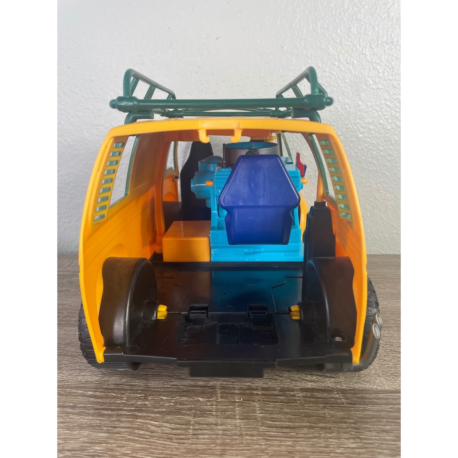 TMNT Mutant Mayhem Pizza Fire Van Playmates 2023 Ninja Turtles Vehicle - Thumbnail 9