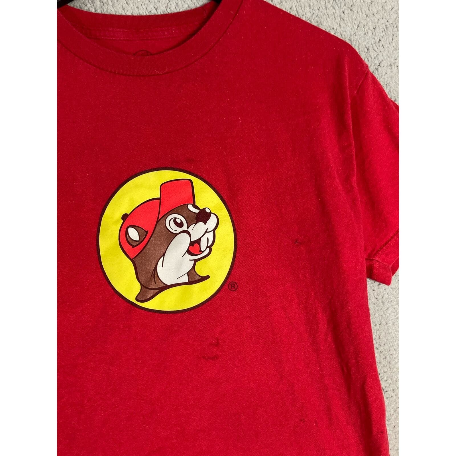 Buc-ee's Unisex Red T-Shirt L Short Sleeve Graphic Beaver Logo - Thumbnail 4