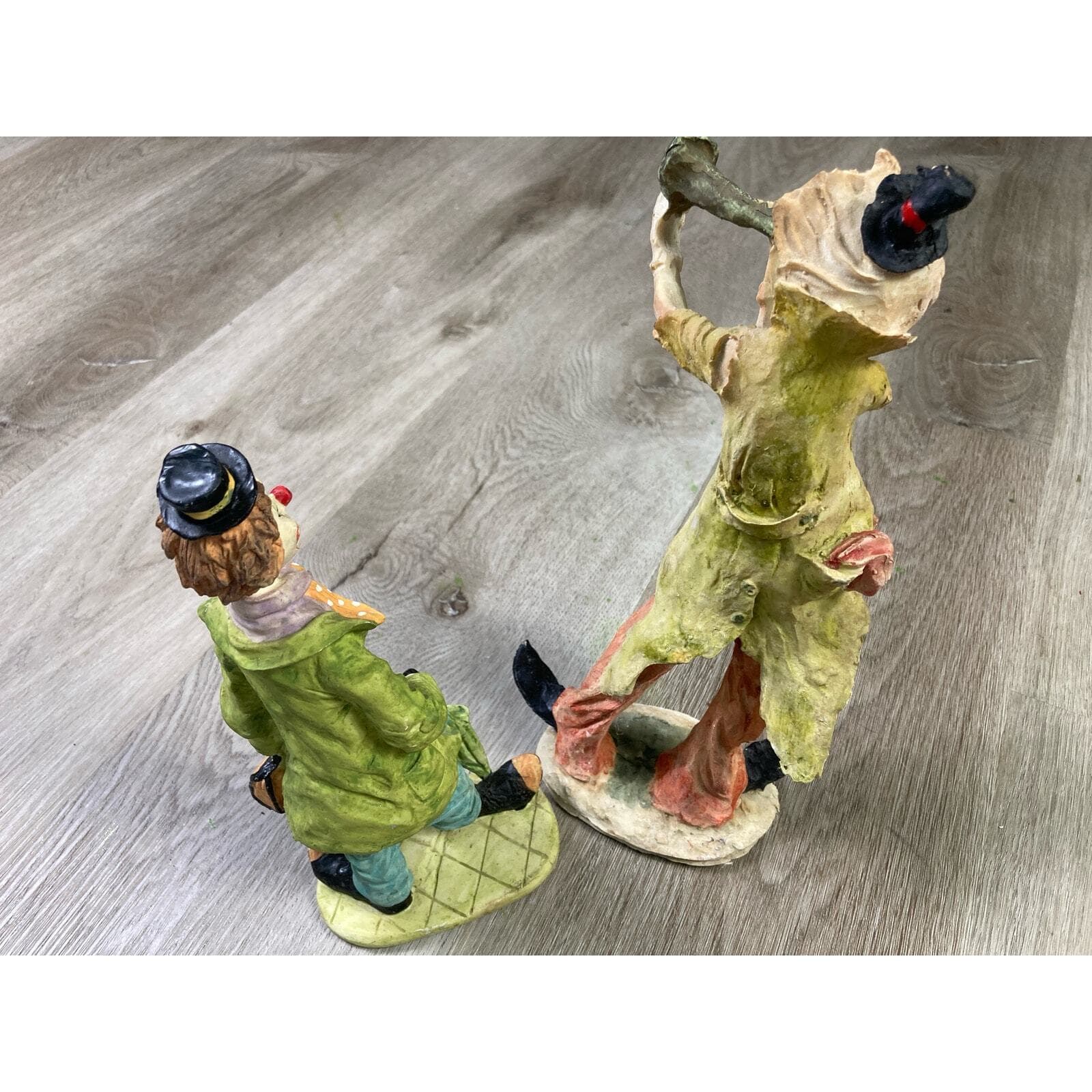 Vintage Herme Hobo Clown Figurines Pair 10.75" Playing Horn & Banker Figure - Thumbnail 10