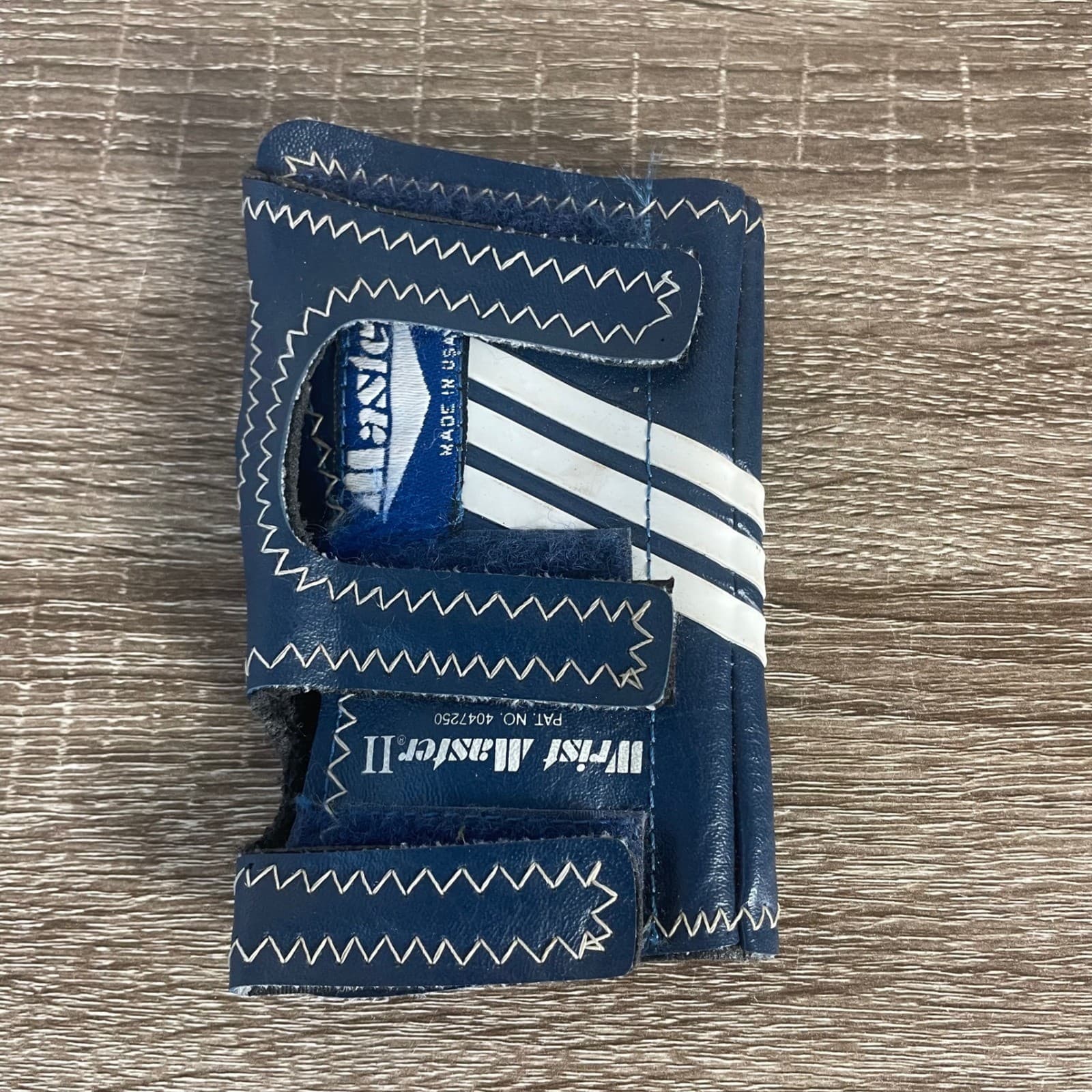 Master Wrist Master II Bowling Wrist Support Right Hand Small Vintage USA - Thumbnail 2