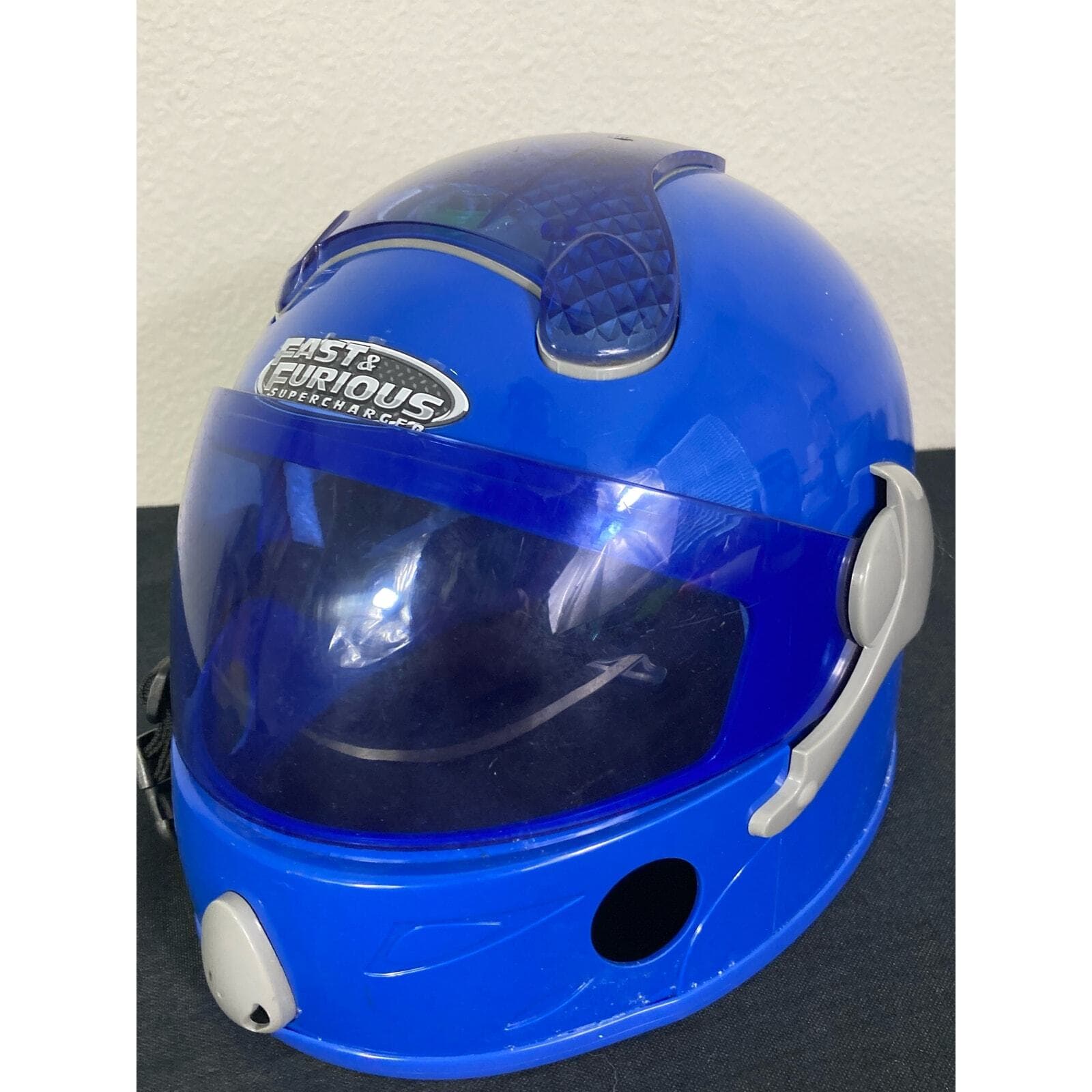 Universal Studios Fast & Furious Supercharged Ride Helmet Light Up - Thumbnail 3