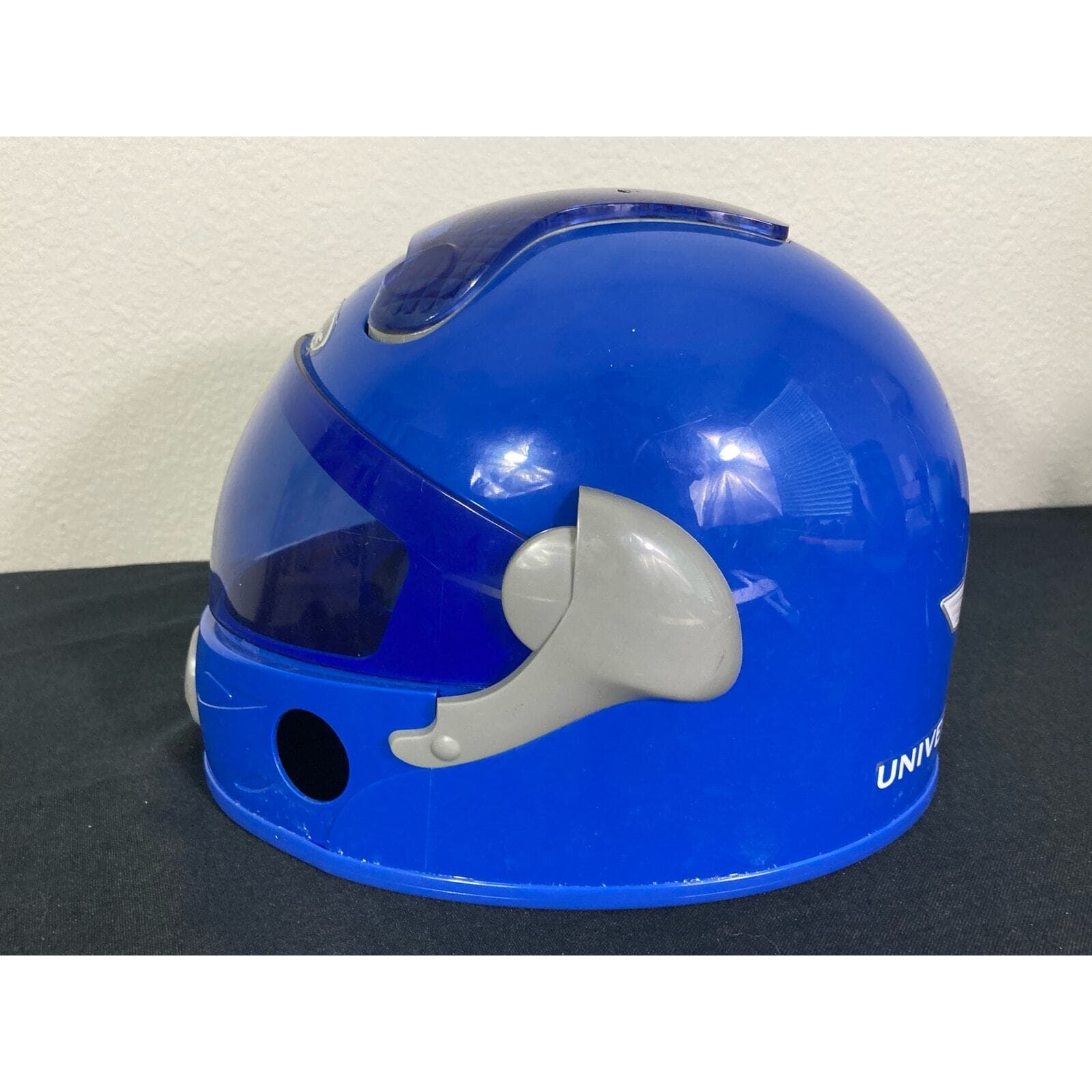 Universal Studios Fast & Furious Supercharged Ride Helmet Light Up - Thumbnail 5