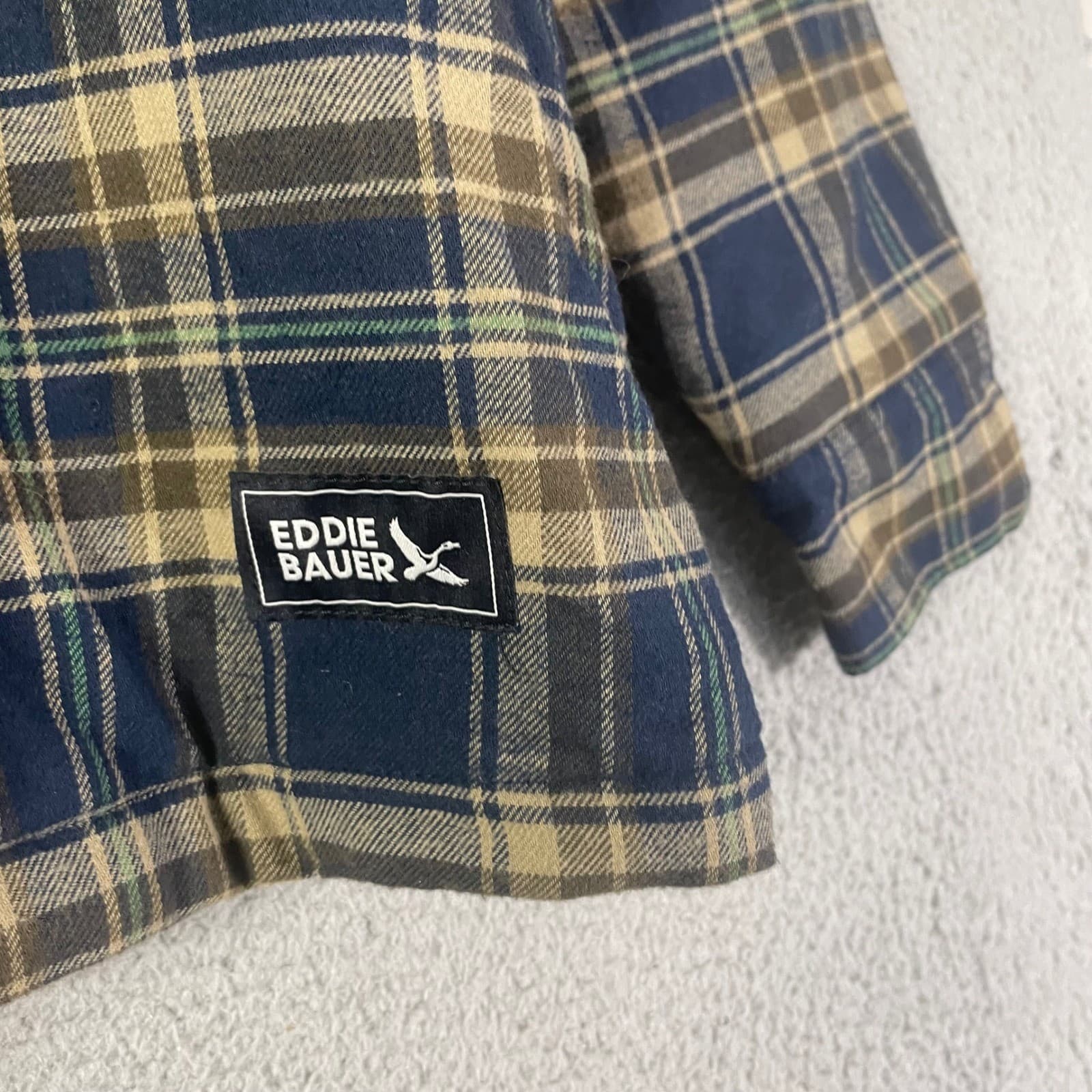 Eddie Bauer Mens Hooded Shacket Navy Soloman Plaid Quilted Lined Flannel Jacket - Thumbnail 7