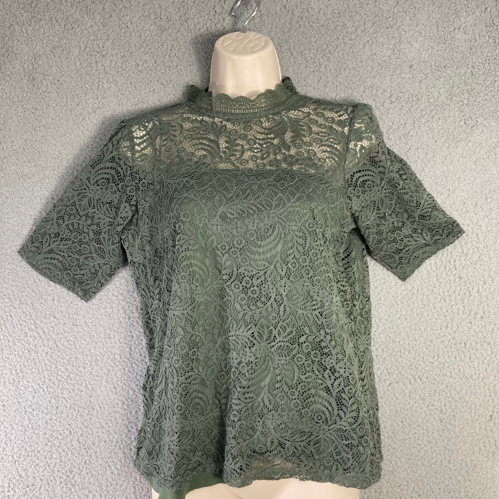 Women's M Green Lace Mock Neck Short Sleeve Shirt Tee - Thumbnail 3