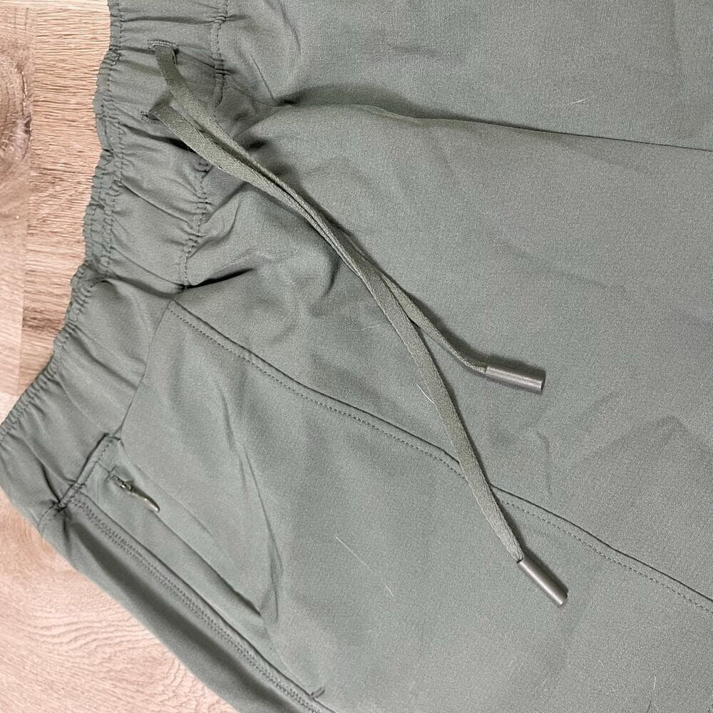 Lot of 2 NWT Simply Be & 90 Degree By Reflex Women's Green Shorts Size M Casual - Thumbnail 11