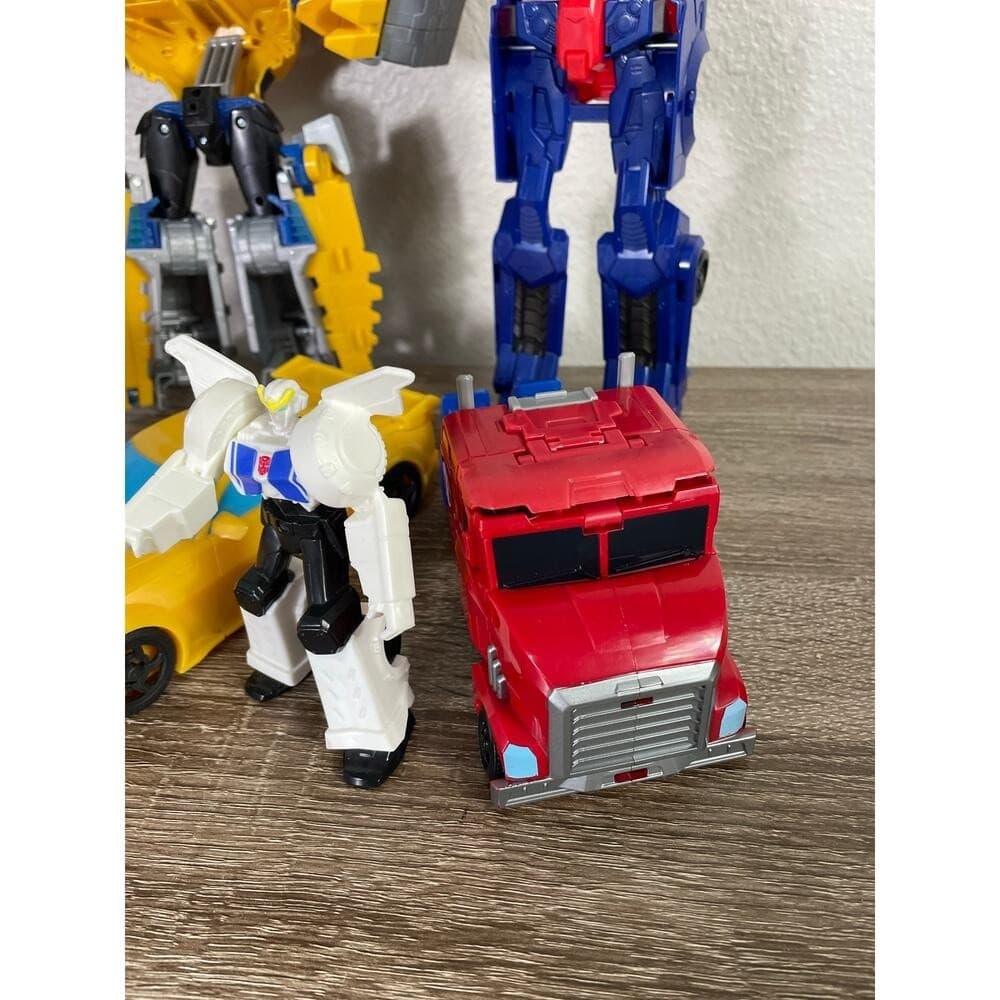 Transformers Figure Lot Optimus Prime Bumblebee Autobot Robots Hasbro Toy - Thumbnail 4