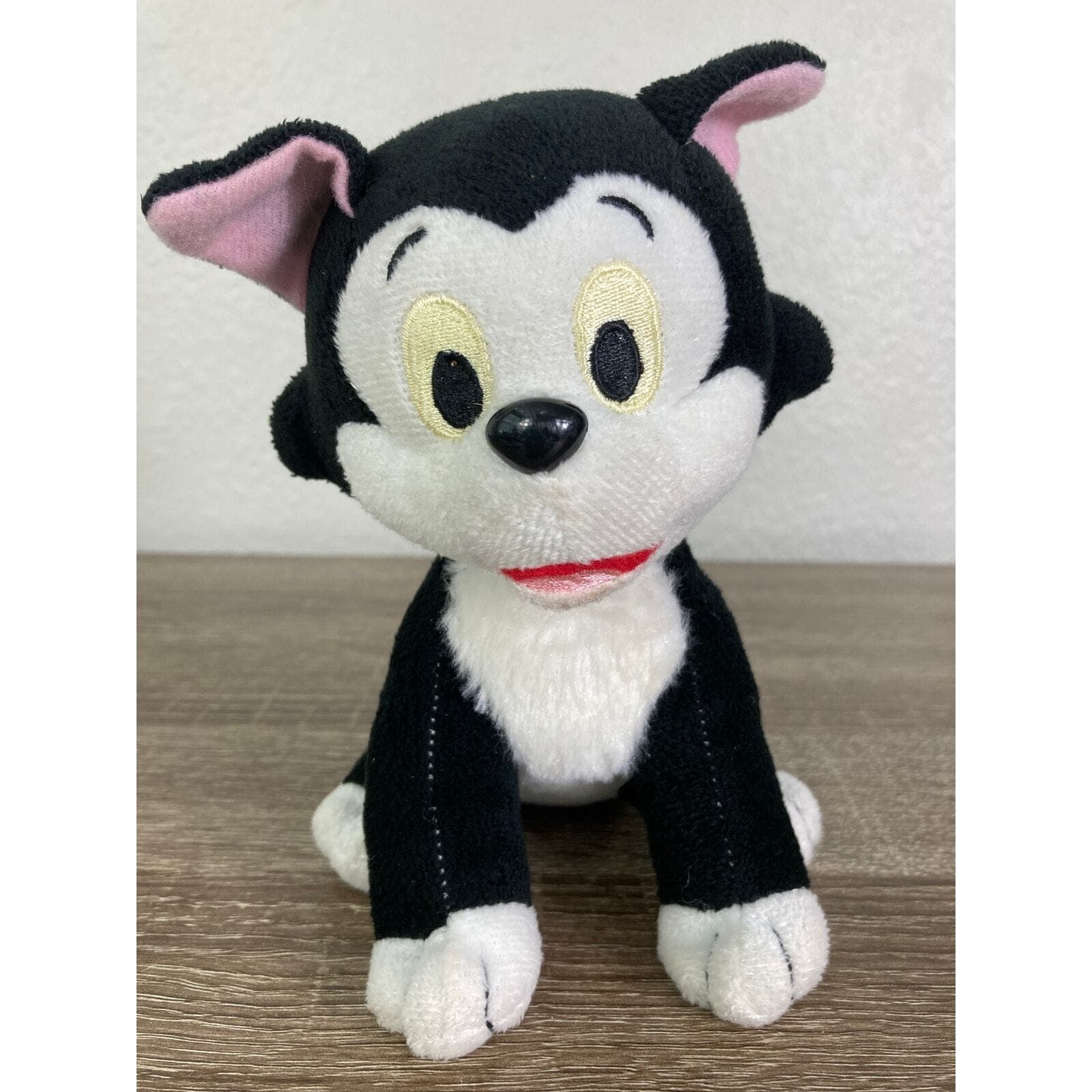 Disney Pinocchio Figaro Cat Plush Stuffed Animal 7" Black & White - Thumbnail 2