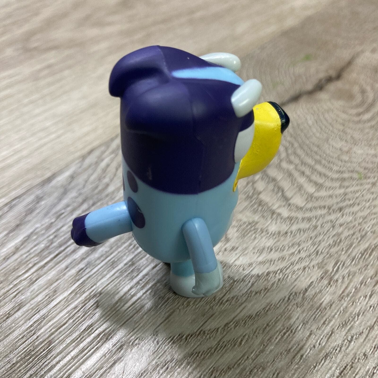 Bluey Bandit Dad Figure 2.5” White Eyebrows PVC Toy Loose Cartoon Dog - Thumbnail 5