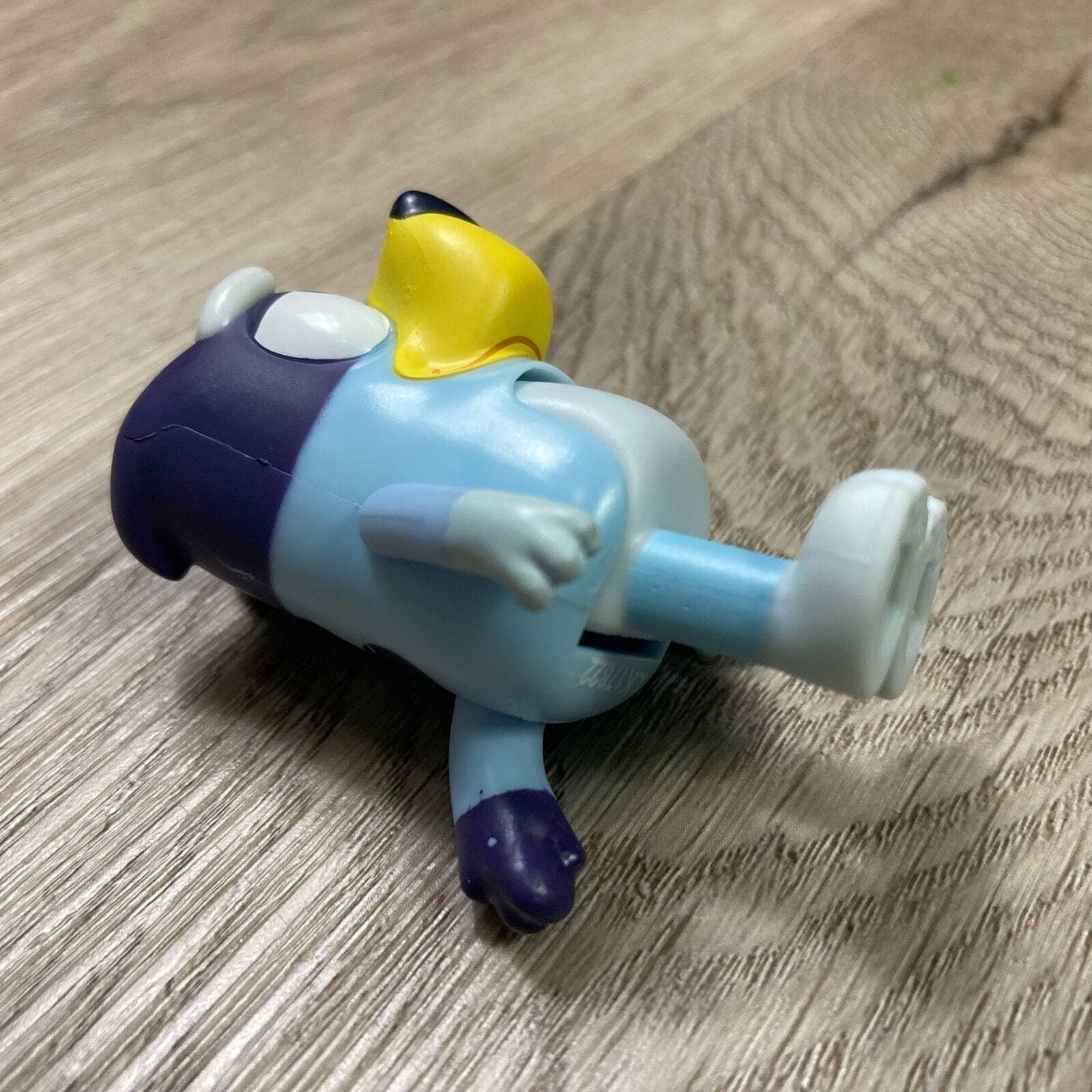 Bluey Bandit Dad Figure 2.5” White Eyebrows PVC Toy Loose Cartoon Dog - Thumbnail 6
