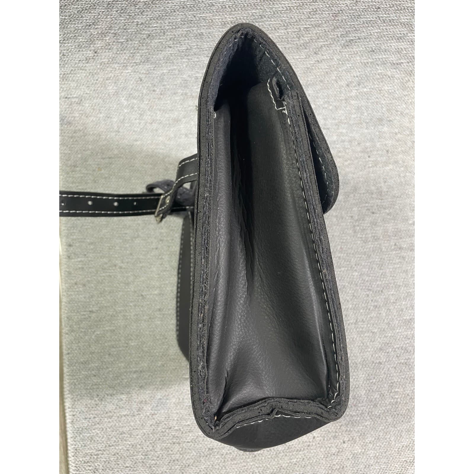 Universal Motorcycle Saddlebag Tool Bag Black Faux Leather Hard Shell Reinforced - Thumbnail 8
