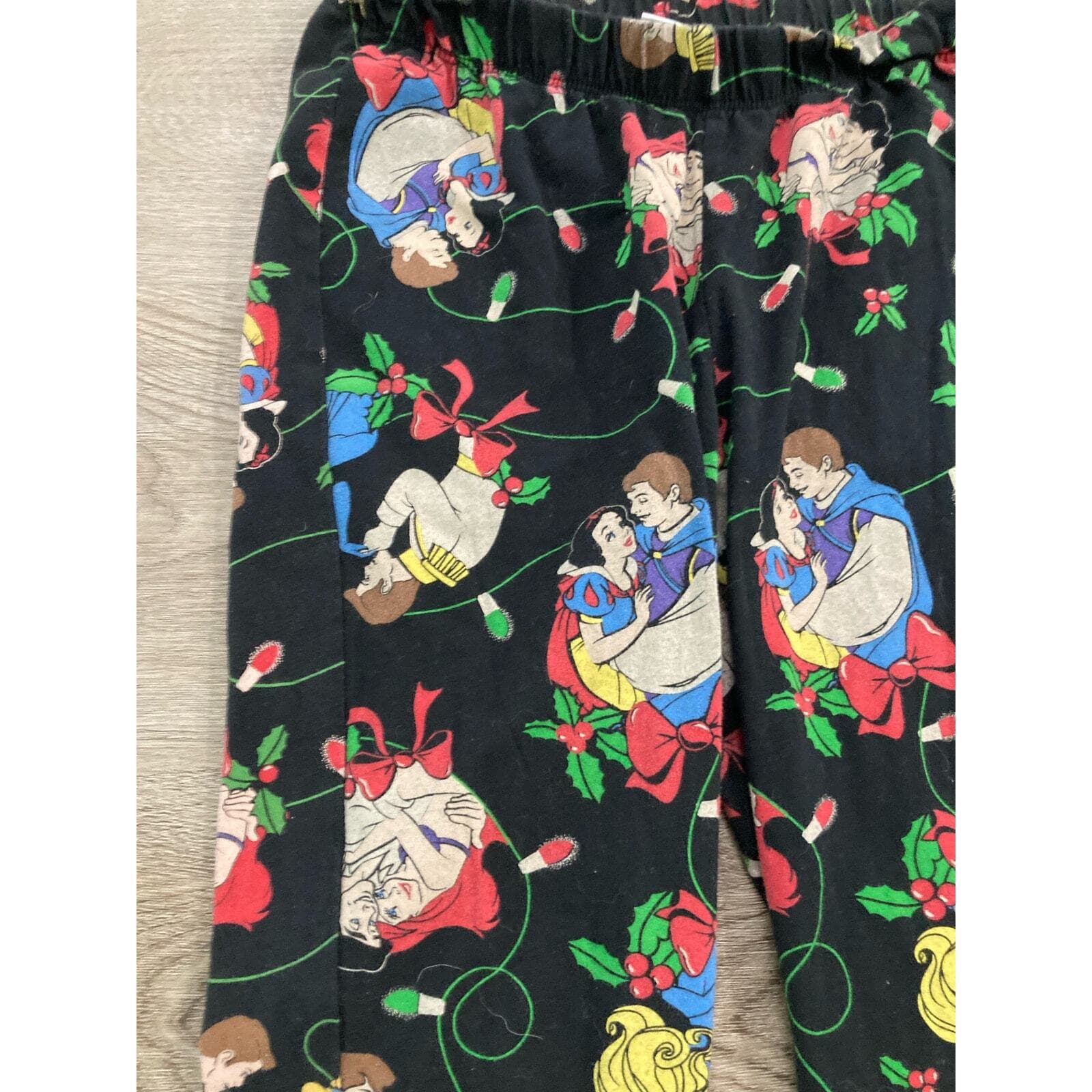 Disney Princess Womens Christmas Leggings XS Multicolor Holiday Winter Casual - Thumbnail 7