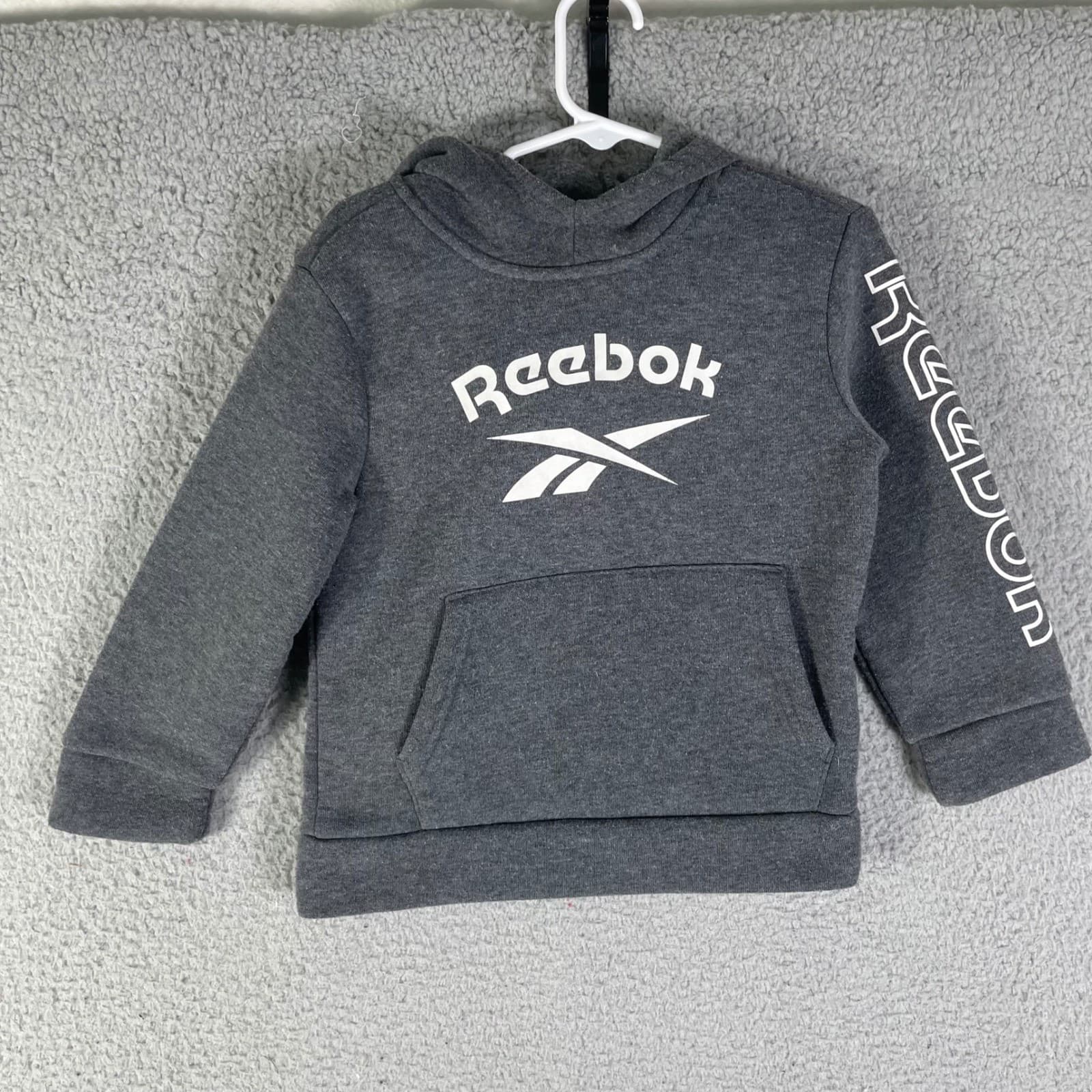 Reebok Toddler Hoodie Gray Pullover Logo Sweatshirt Size 3T Athleisure - Thumbnail 4