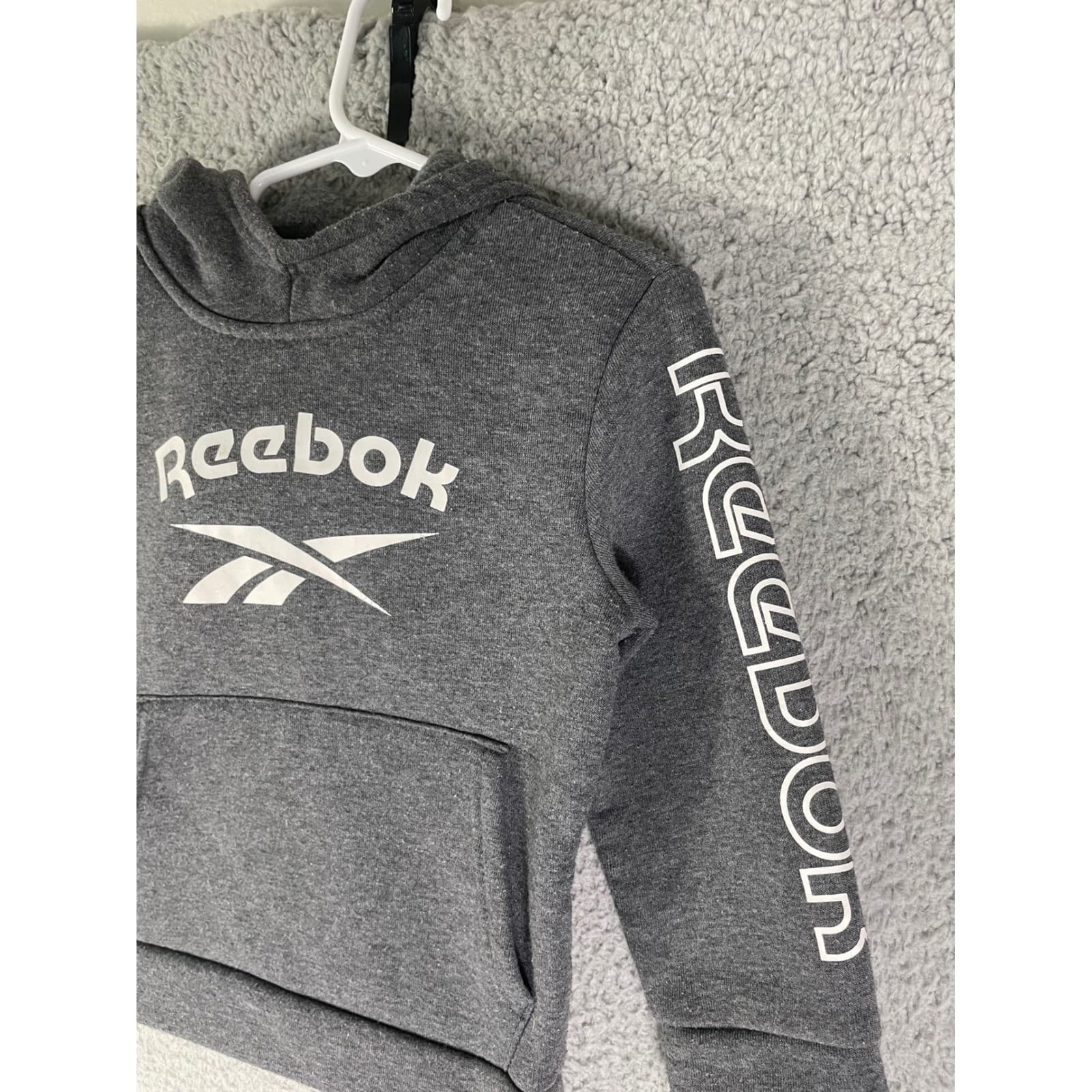 Reebok Toddler Hoodie Gray Pullover Logo Sweatshirt Size 3T Athleisure - Thumbnail 9