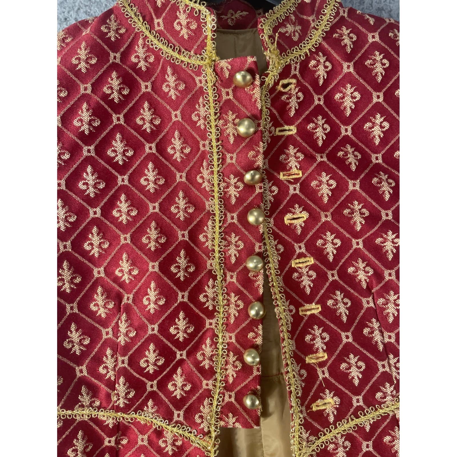 Boys Prince Costume Red Gold Vest Pants Hat Renaissance Halloween Kids Small - Thumbnail 3