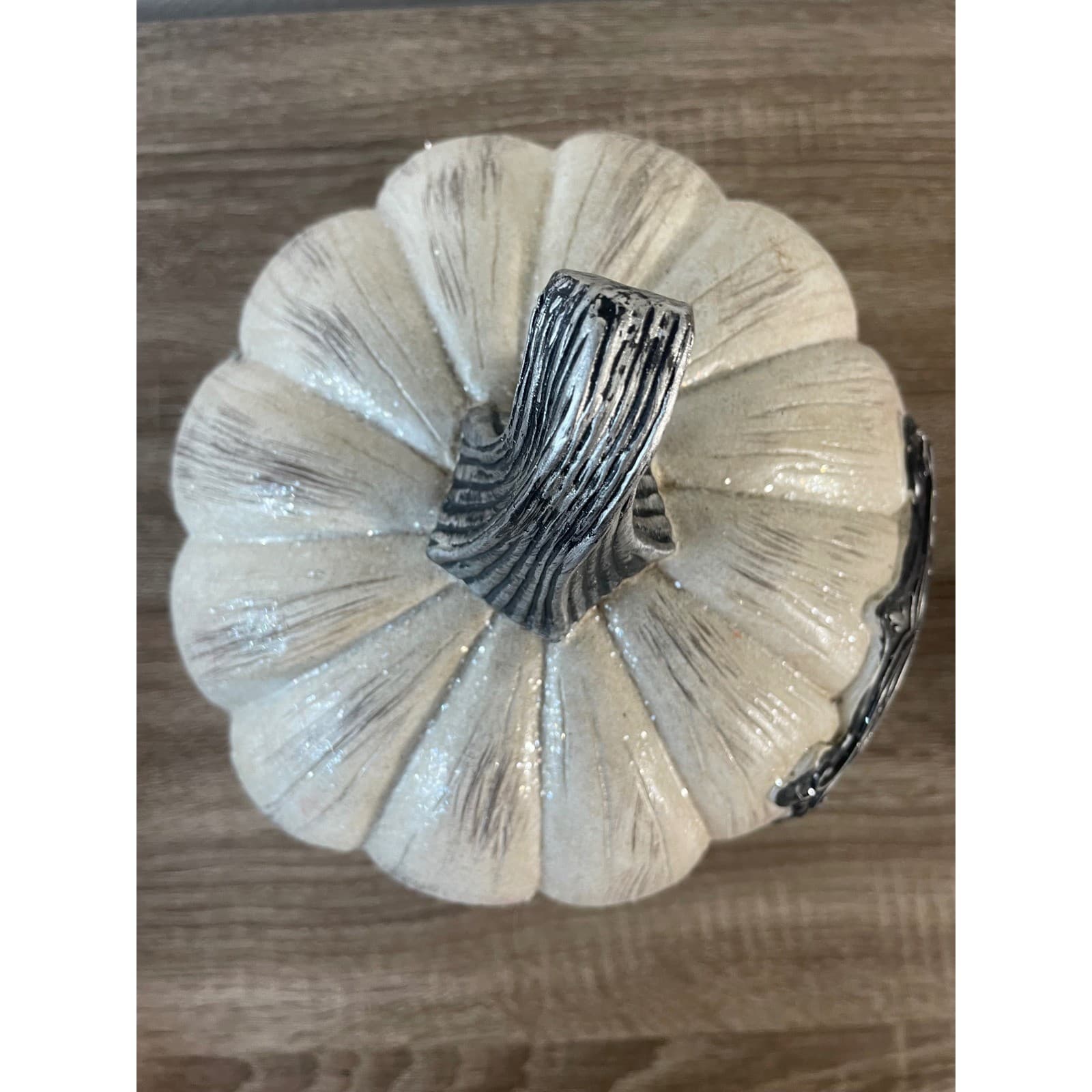 Gothic 3D Pumpkin Skull Tabletop Figurine White Glitter Halloween Decor 10.5" - Thumbnail 6
