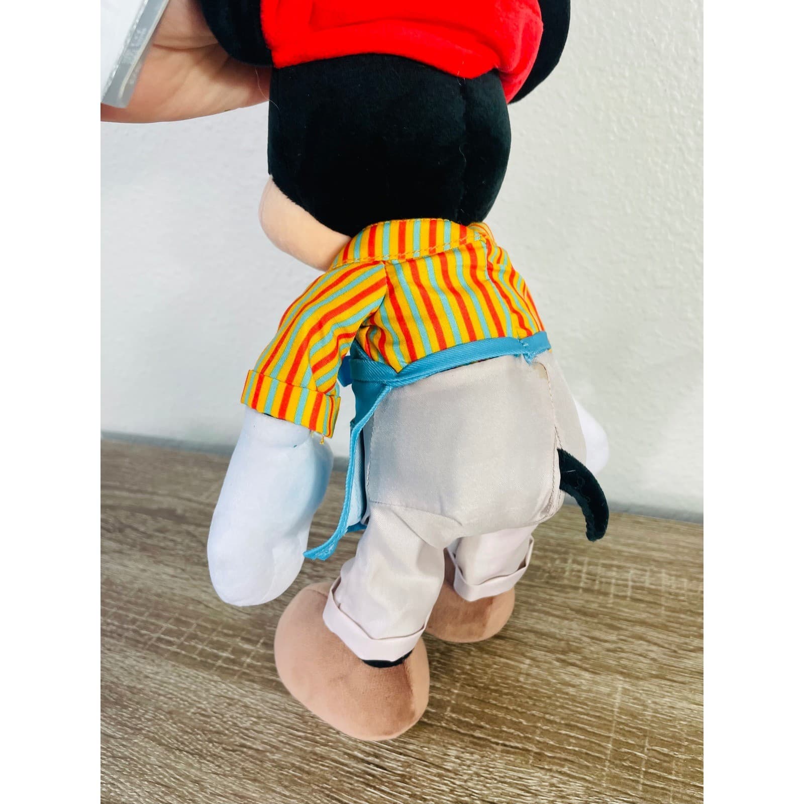 Disney Riviera Resort Mickey Mouse Artist Plush Painter Parks WDW La Boutique - Thumbnail 8