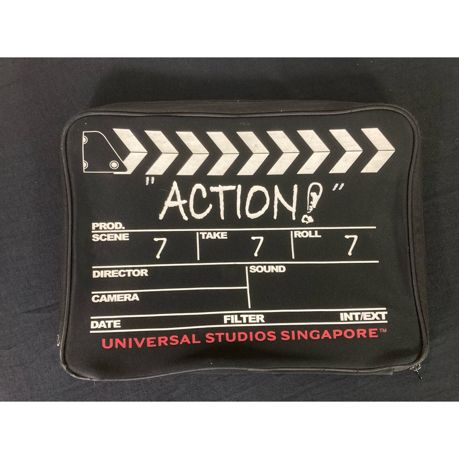 Universal Studios Singapore Movie Clapboard Laptop Sleeve Zipper Pouch Case - Thumbnail 2