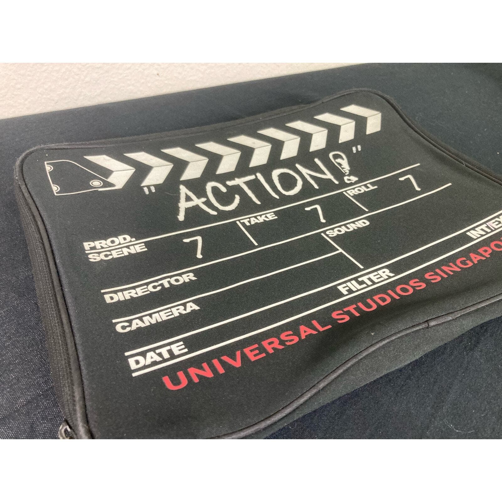 Universal Studios Singapore Movie Clapboard Laptop Sleeve Zipper Pouch Case - Thumbnail 4