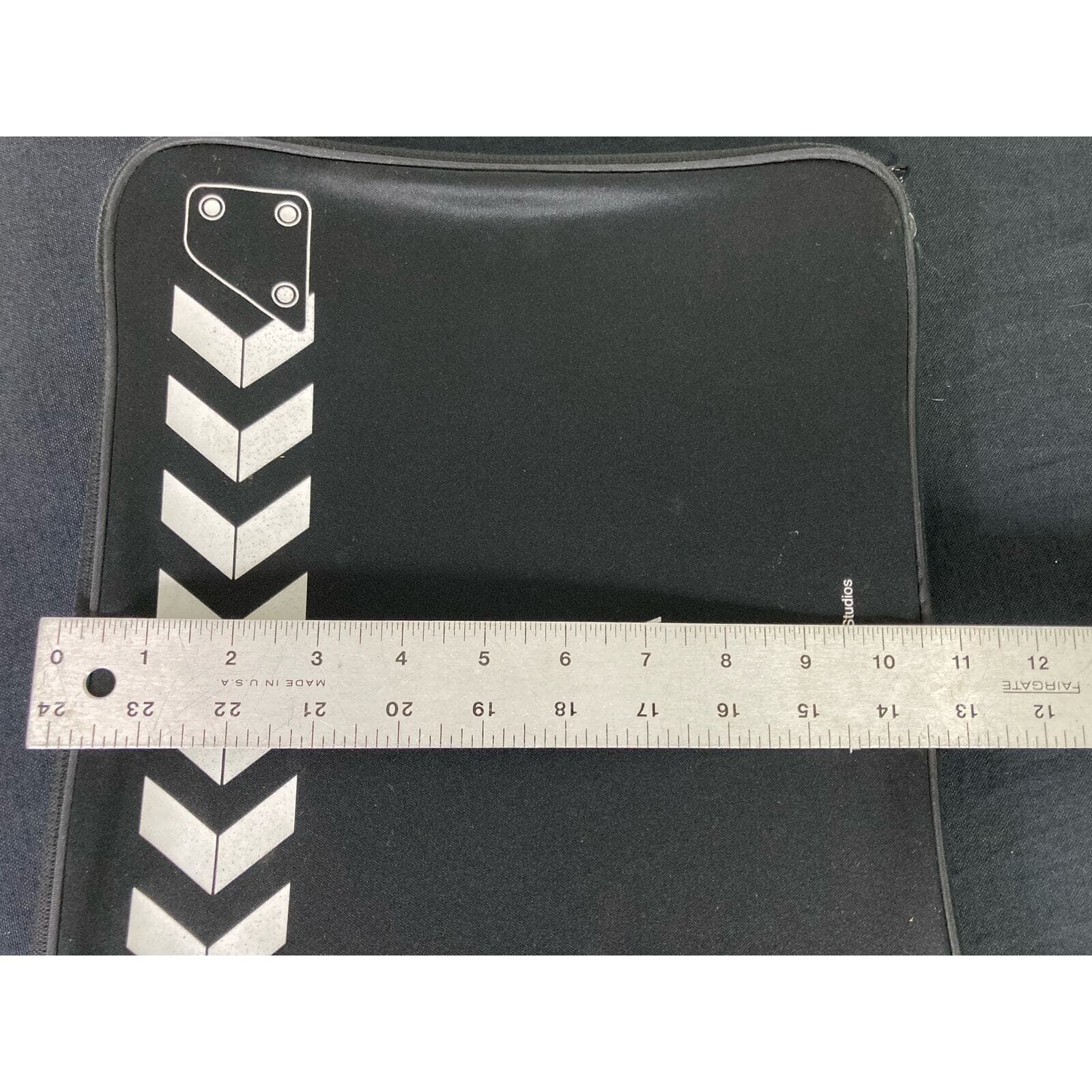 Universal Studios Singapore Movie Clapboard Laptop Sleeve Zipper Pouch Case - Thumbnail 15