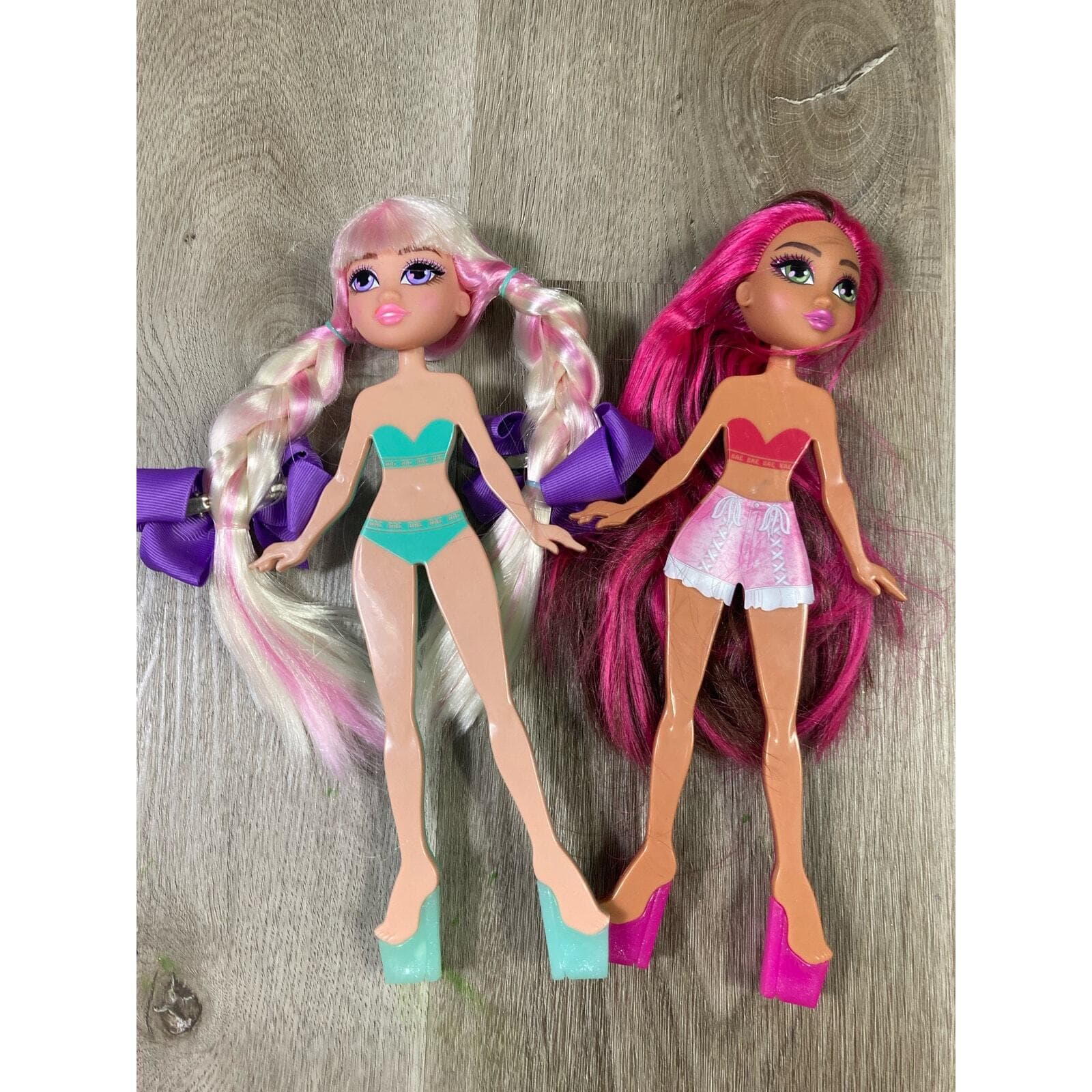 Just Play Fashion Dolls Set of 2 OLO Industries 10" Brushable Hair 2022 Toy Gift - Thumbnail 2