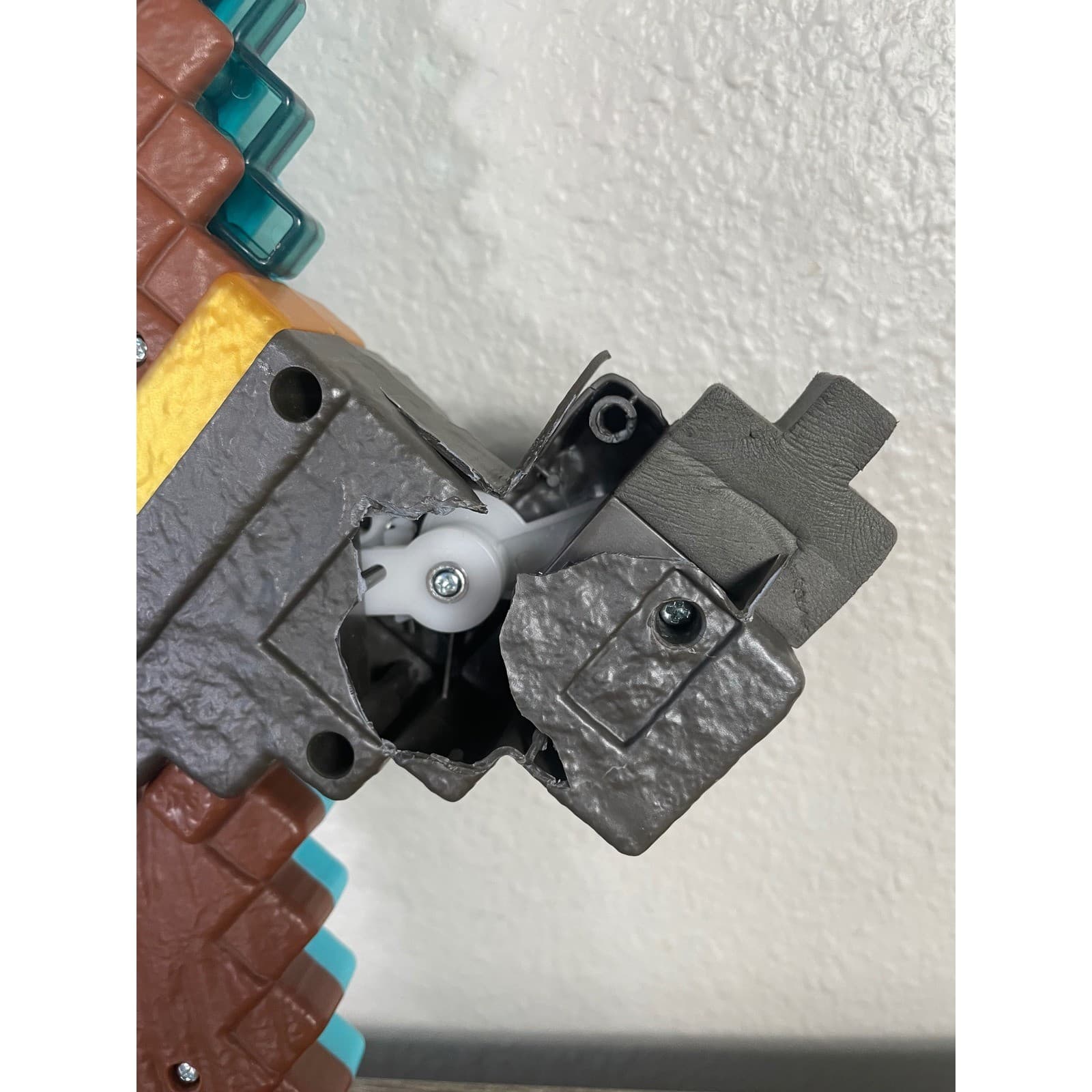 Minecraft Diamond Sword Pickaxe Transforming Toy Mattel 2 in 1 Role Play - Thumbnail 10