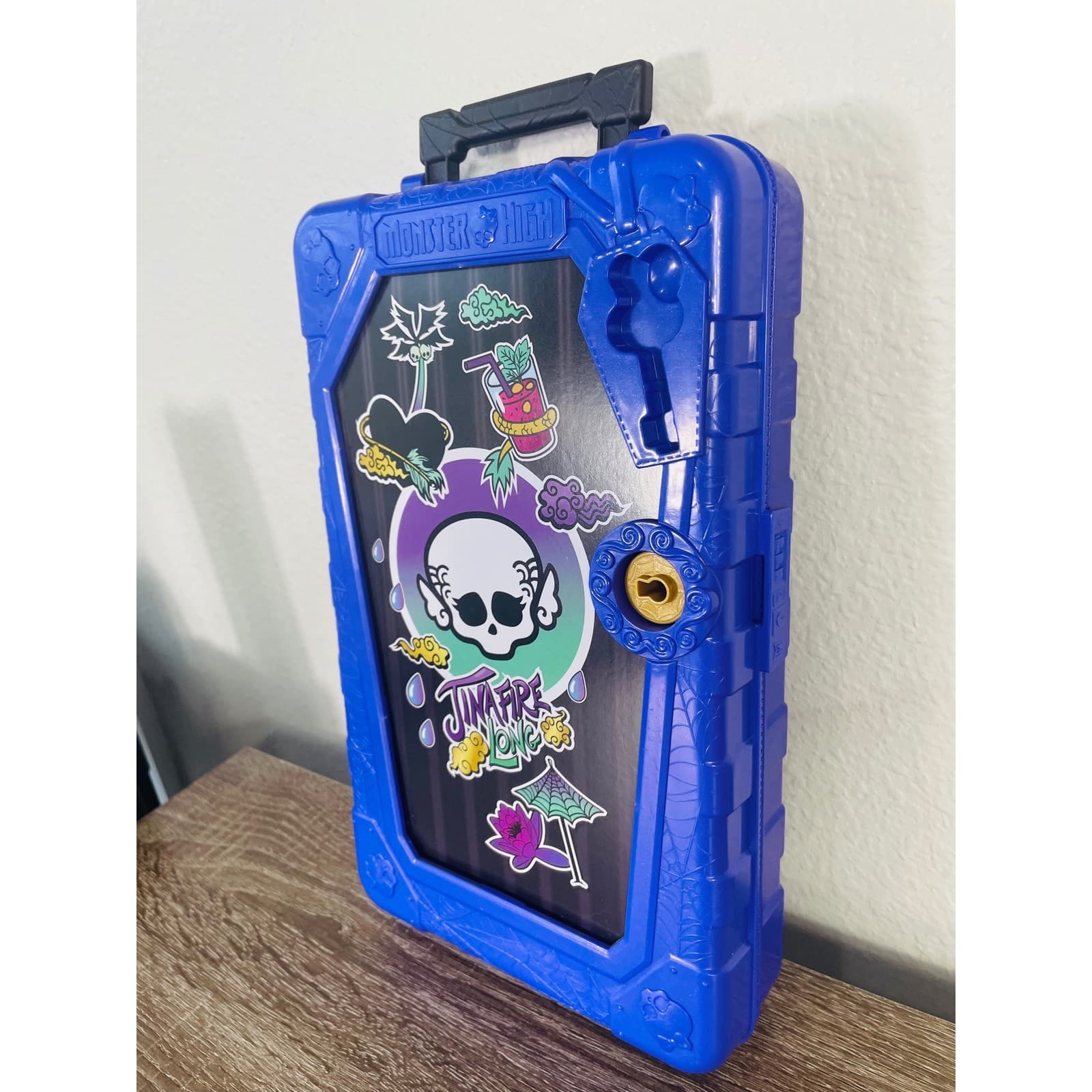 Monster High Skulltimate Case Series 7 Gore-geous Oasis Jinafire Long Blue Case - Thumbnail 5
