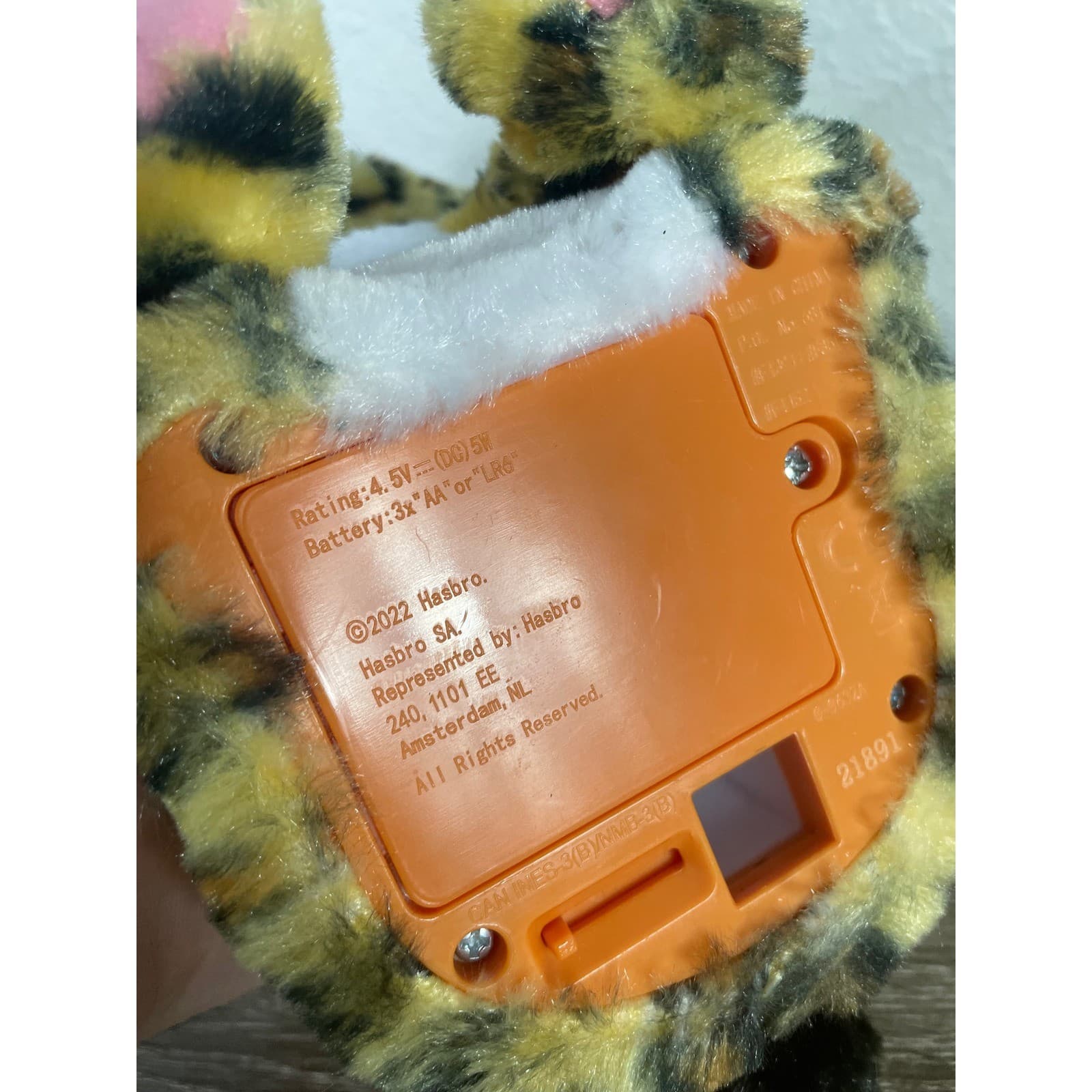 Hasbro FurReal Friends Leopard Cub Interactive Plush Toy Lil' Wilds Lolly - Thumbnail 3