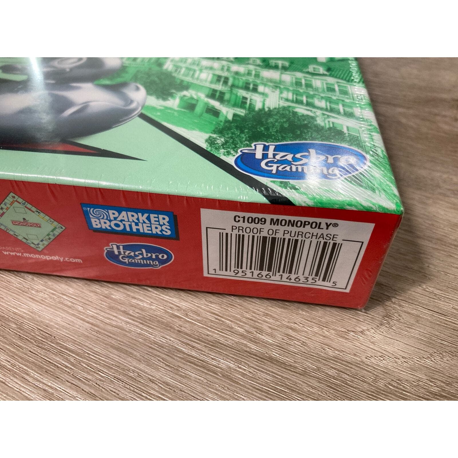 Monopoly Classic Board Game 2023 by Hasbro Fast Dealing Property Trading - Thumbnail 3