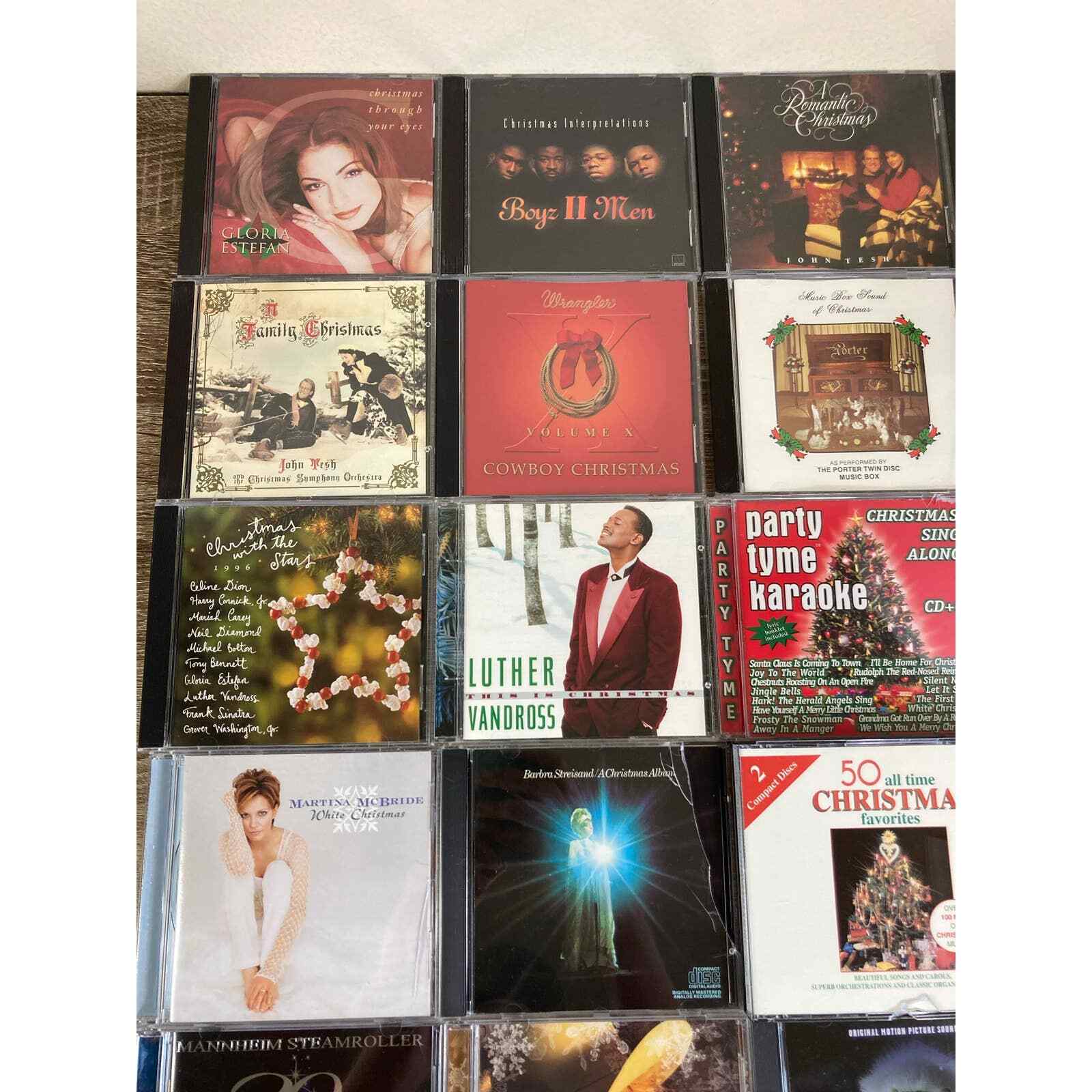 Lot of 19 Christmas CDs Holiday Music Classic Festive Various Artists in Case - Thumbnail 5