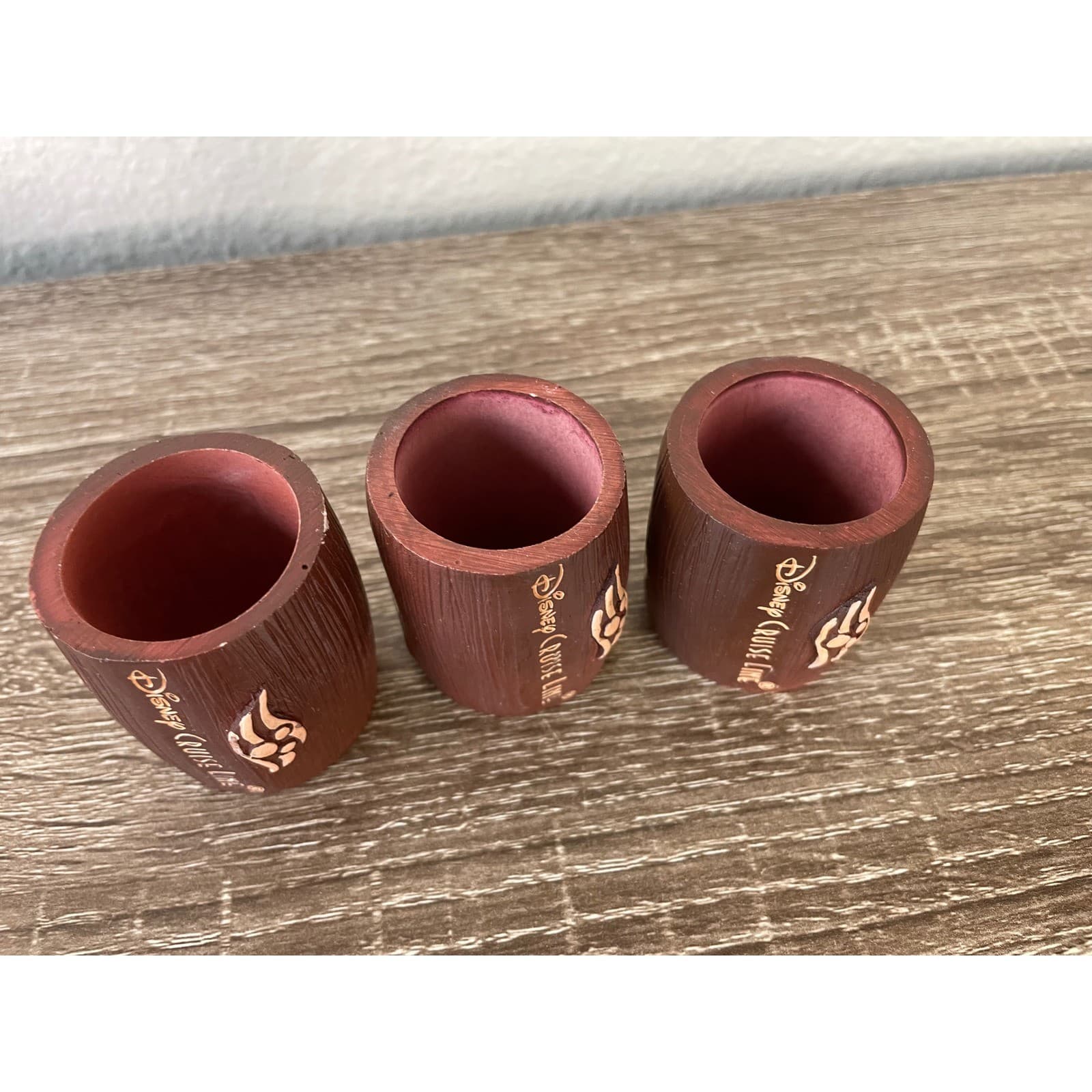 Disney Cruise Line Wonder Hawaiian Inaugural Sailing Resin Napkin Rings Set of 3 - Thumbnail 5