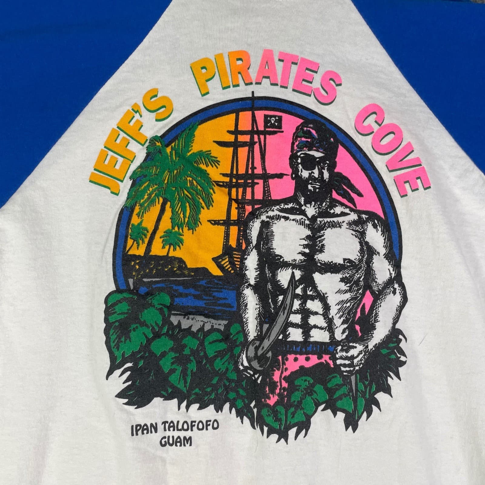 Vintage Jeffs Pirate Cove Raglan T Shirt Blue White Made USA King Cotton Guam - Thumbnail 7