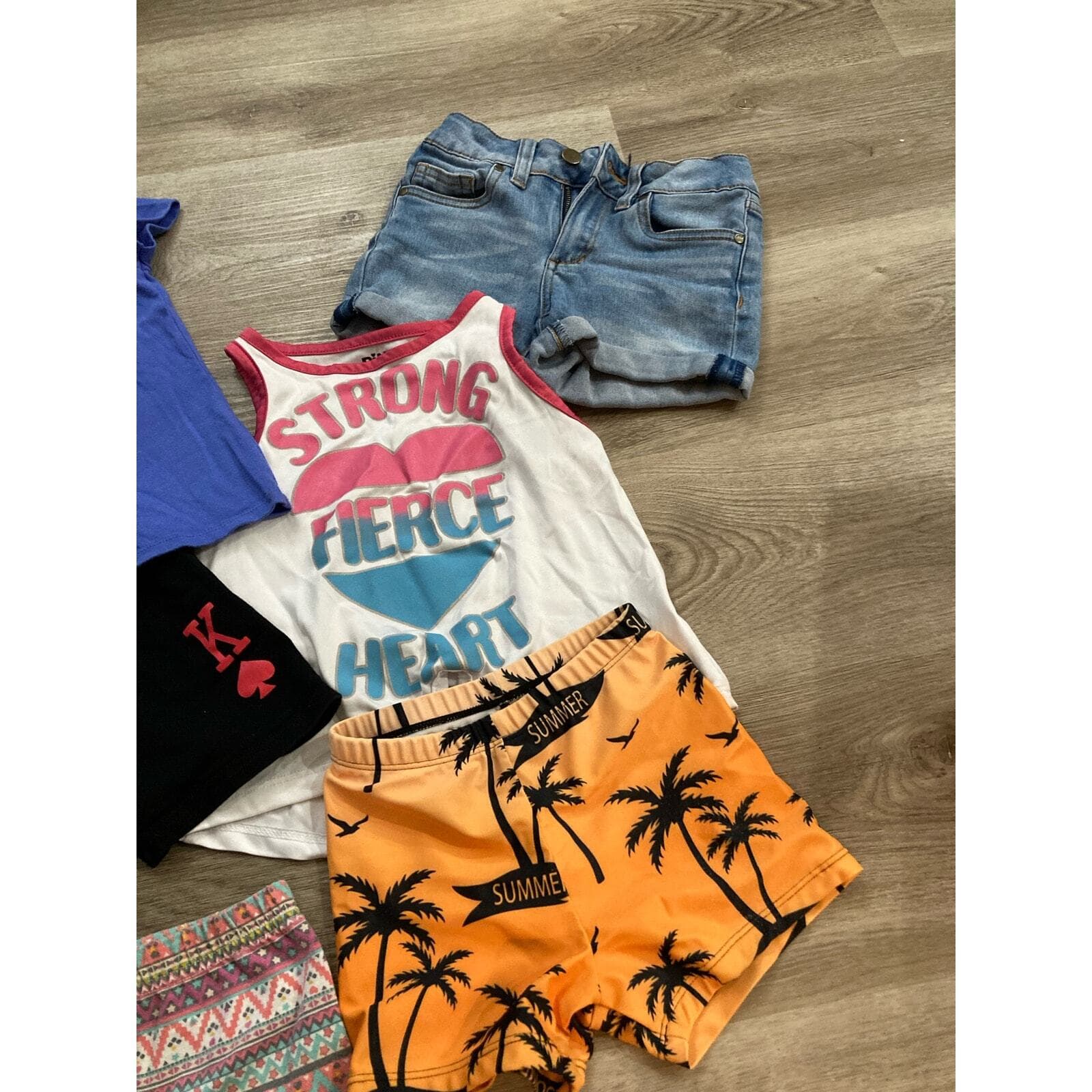 Girls 8-Piece Summer Clothing Bundle Size 4–7 Rainbow Unicorn Set Multicolor Lot - Thumbnail 4