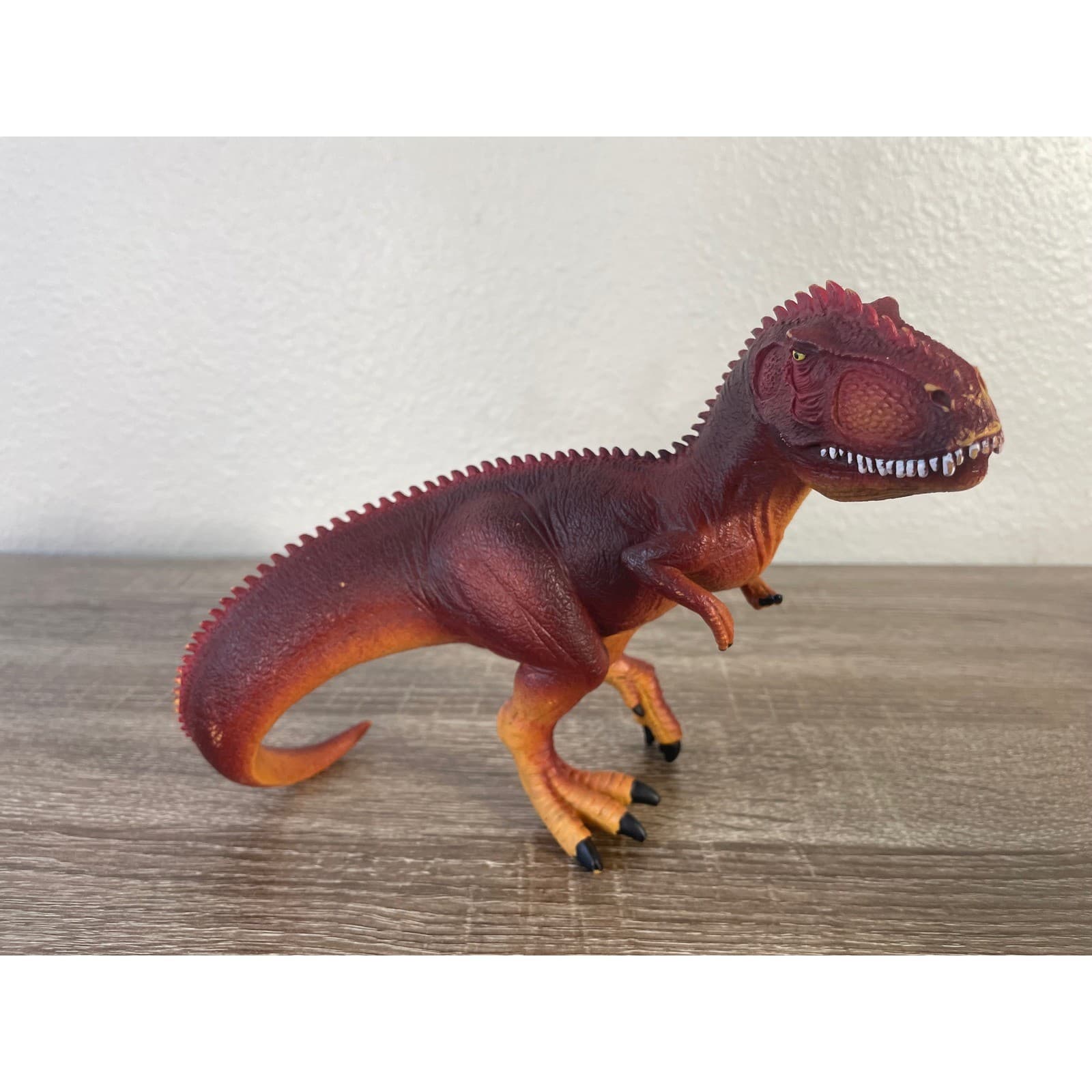 Schleich Giganotosaurus Dinosaur Toy Figure 16464 Red Orange Movable Jaw 10 Inch - Thumbnail 4