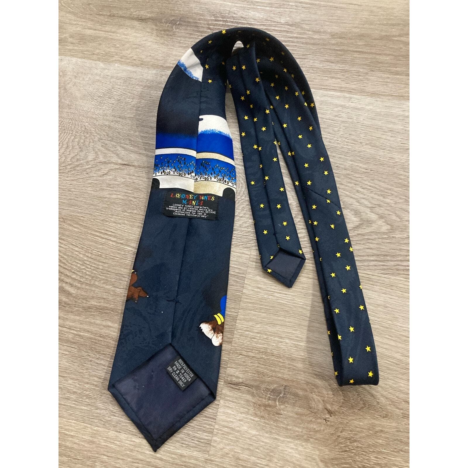 Vintage 1995 Looney Tunes Tazmanian Devil Football Necktie Multicolor Men's Tie - Thumbnail 6
